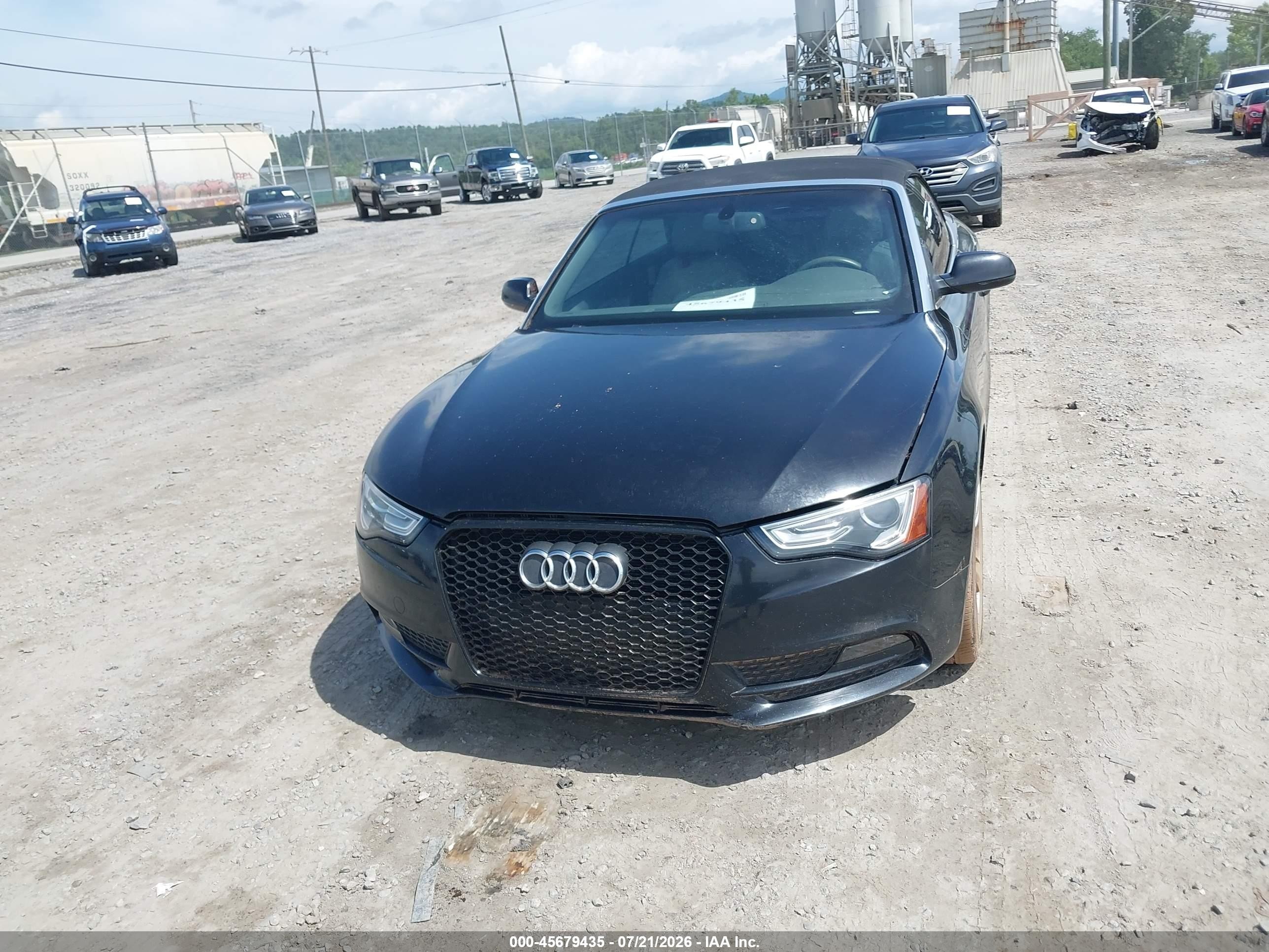 2014 Audi A5 2.0t Premium Black vin: WAULFAFH2EN013936