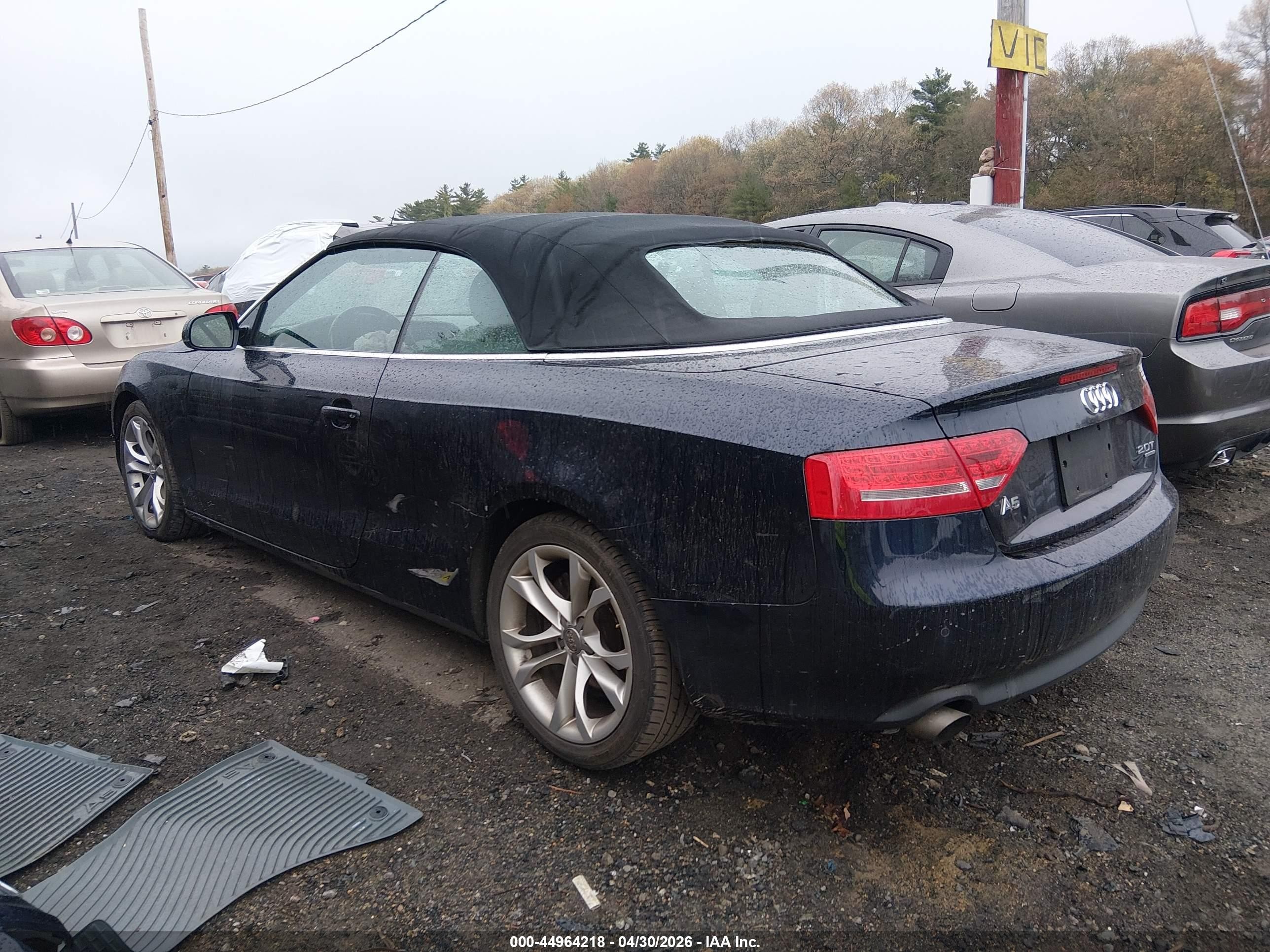 2010 Audi A5 2.0t Premium Dark Blue vin: WAULFAFH4AN020736