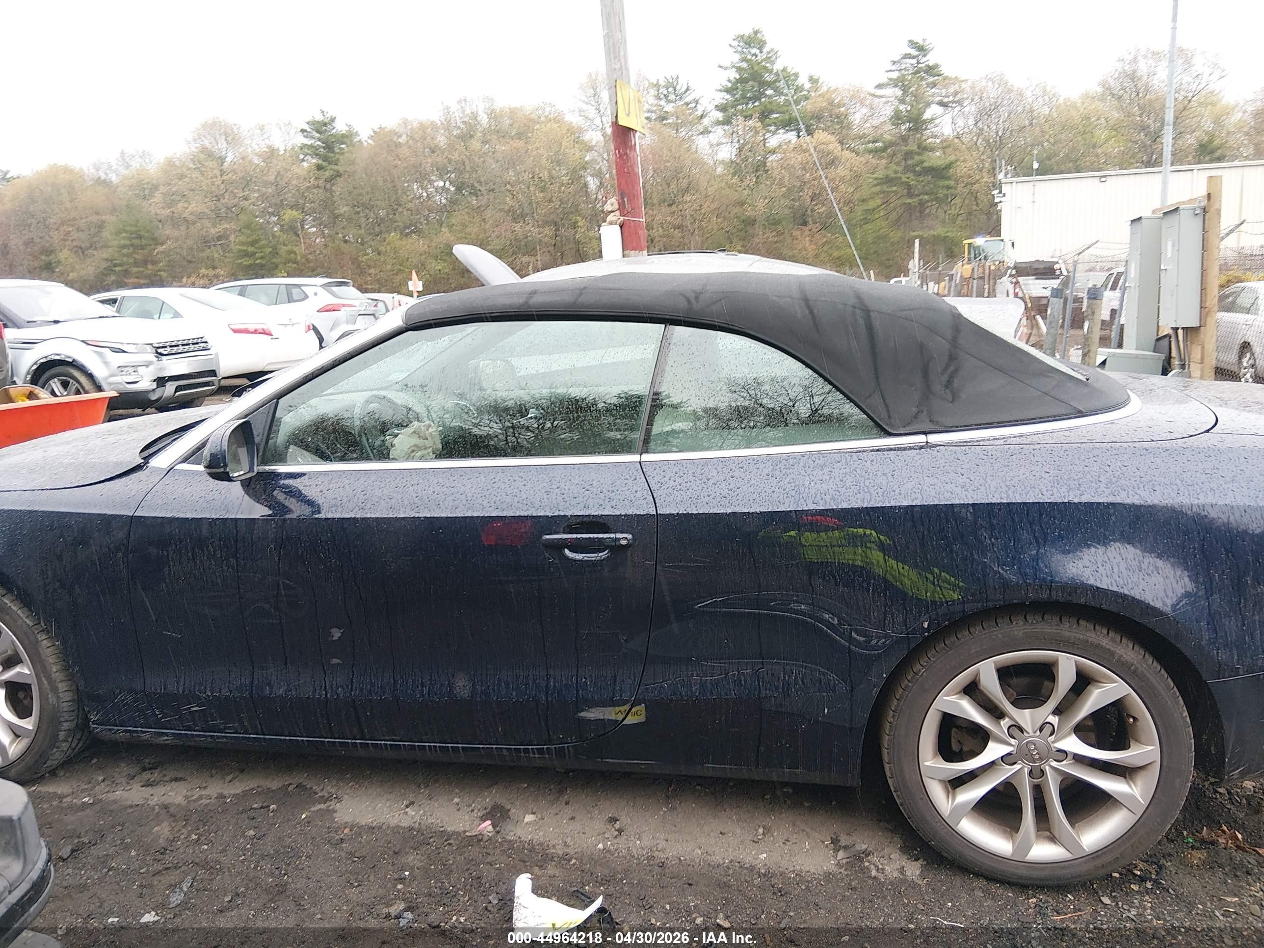 2010 Audi A5 2.0t Premium Dark Blue vin: WAULFAFH4AN020736