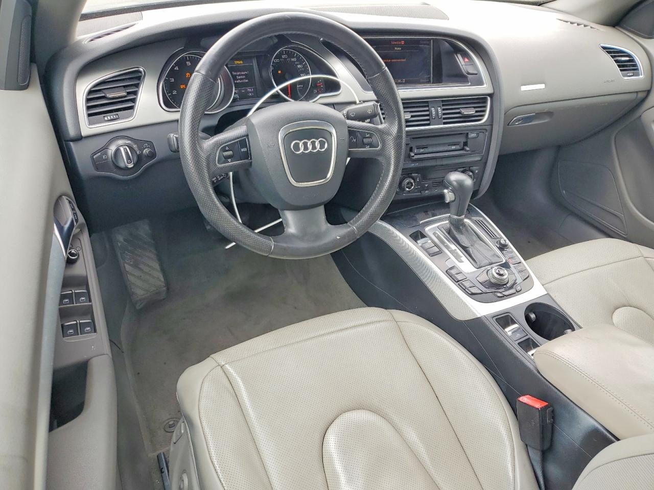 2010 Audi A5 Premium Plus Синий vin: WAULFAFH4AN021725