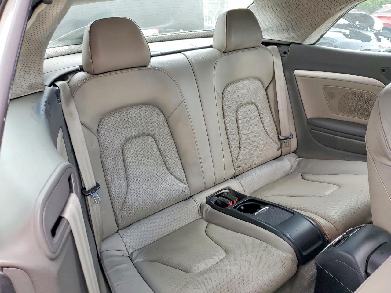 2010 Audi A5 Premium Plus Синий vin: WAULFAFH4AN021725