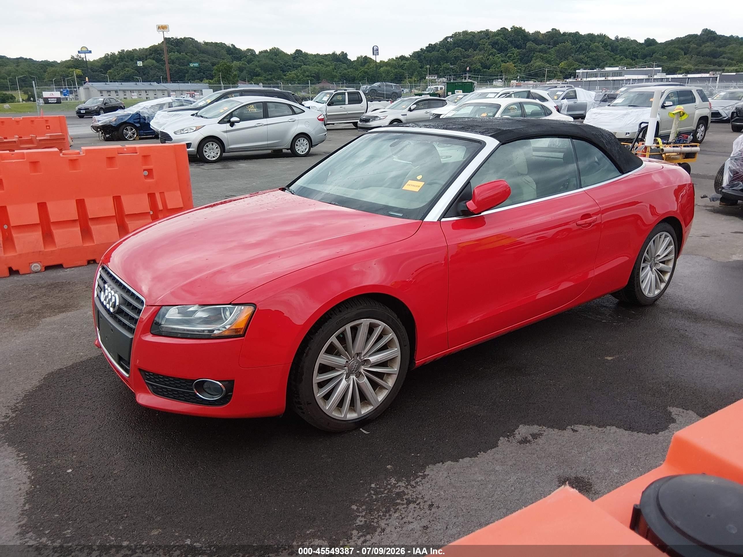 2011 Audi A5 2.0t Premium Red vin: WAULFAFH4BN001766
