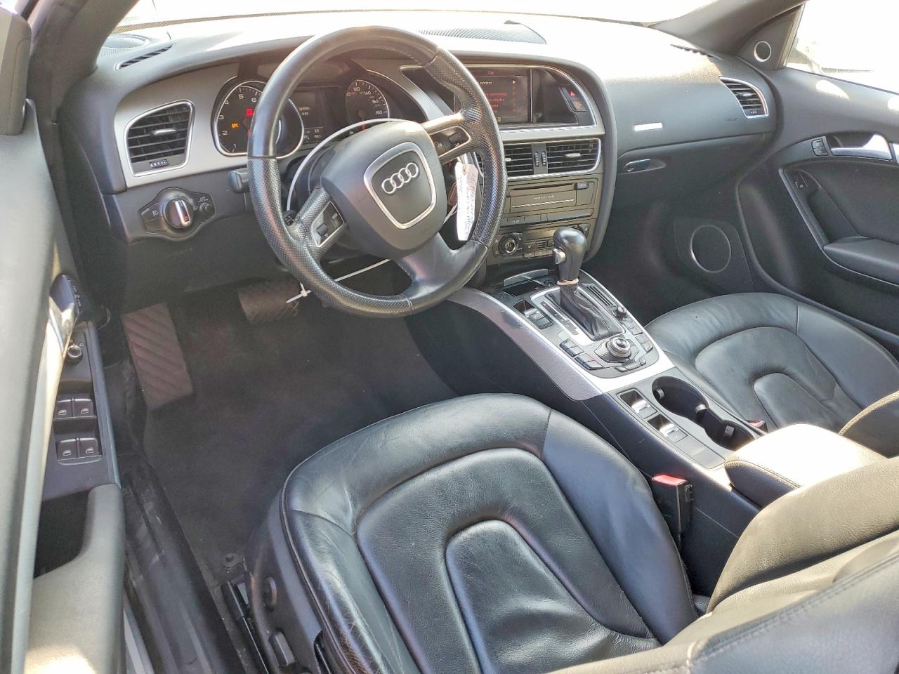 2011 Audi A5 Premium Plus Серебряный vin: WAULFAFH4BN013898