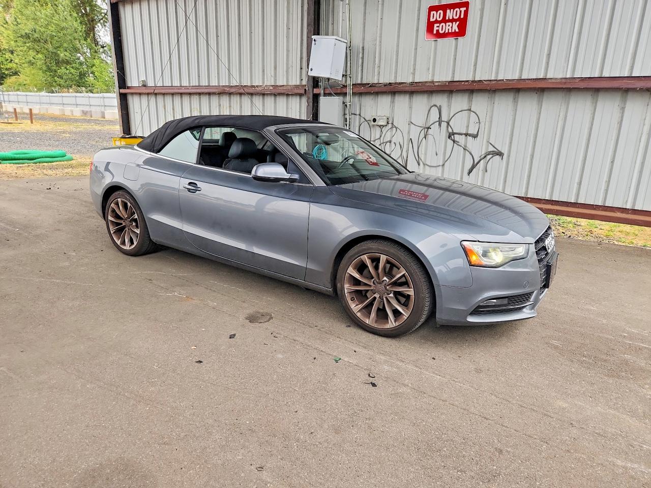 2013 Audi A5 Premium Plus Gray vin: WAULFAFH4DN008266