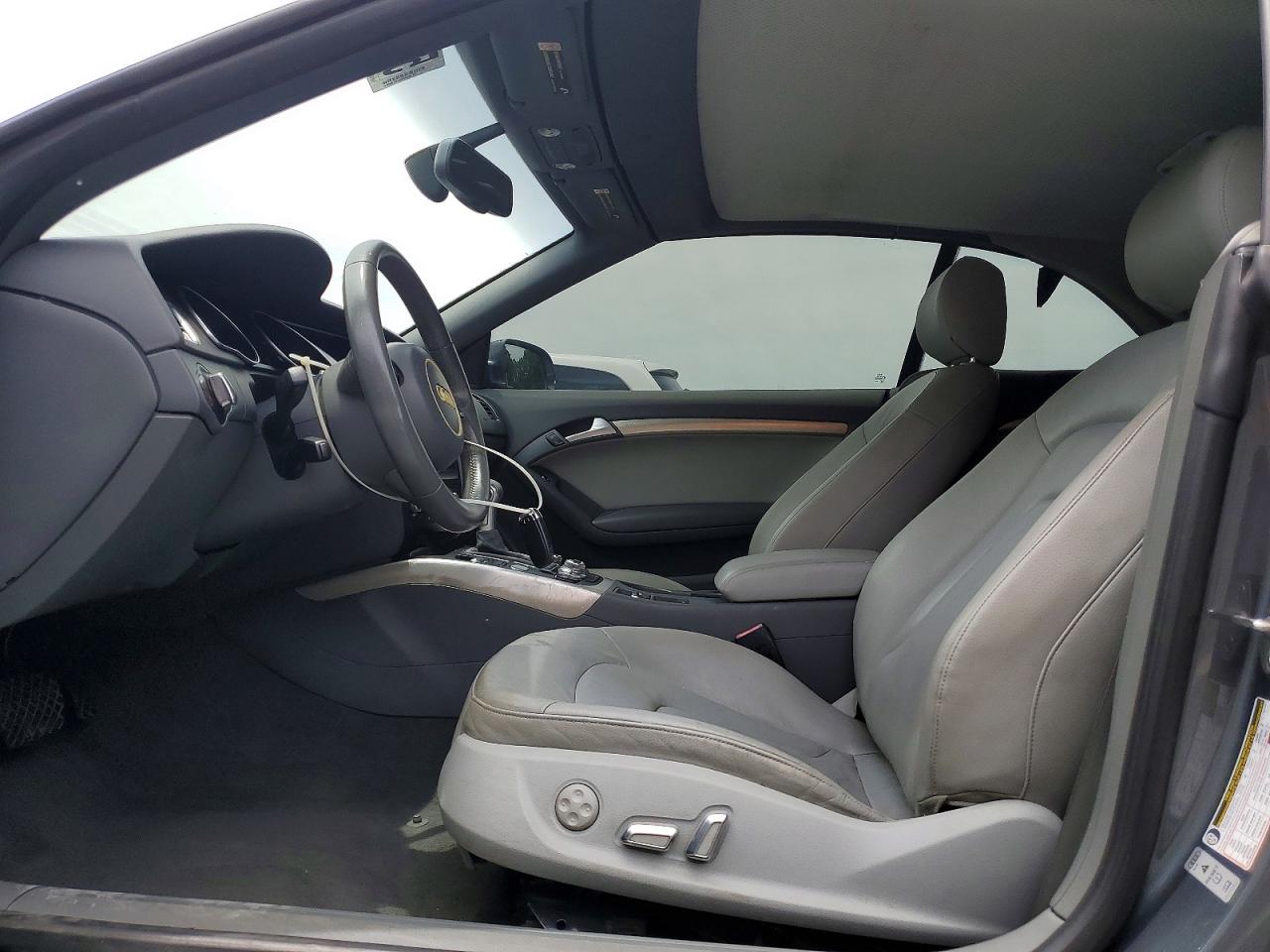 2014 Audi A5 Premium Plus Silver vin: WAULFAFH4EN006745