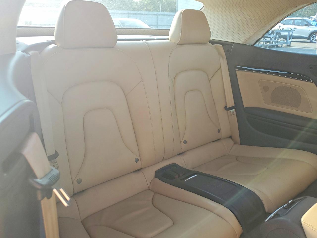 2013 Audi A5 Premium Plus White vin: WAULFAFH5DN006199