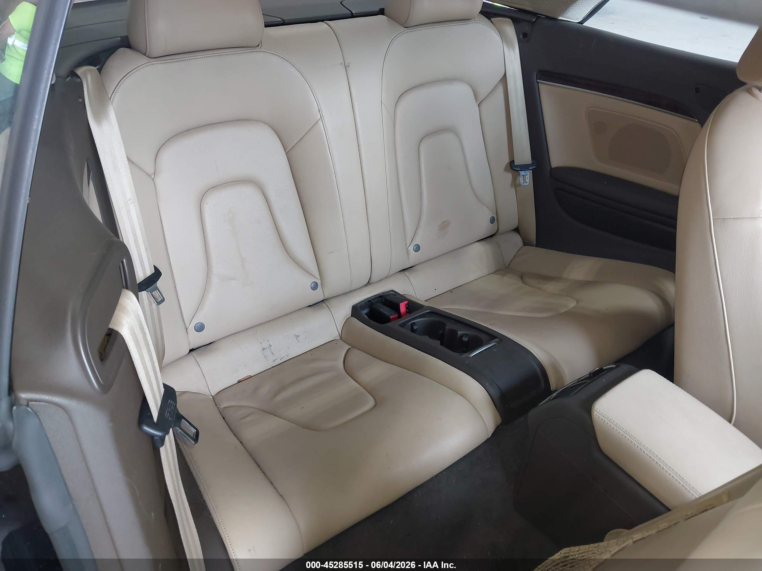 2014 Audi A5 2.0t Premium Black vin: WAULFAFH6EN014829