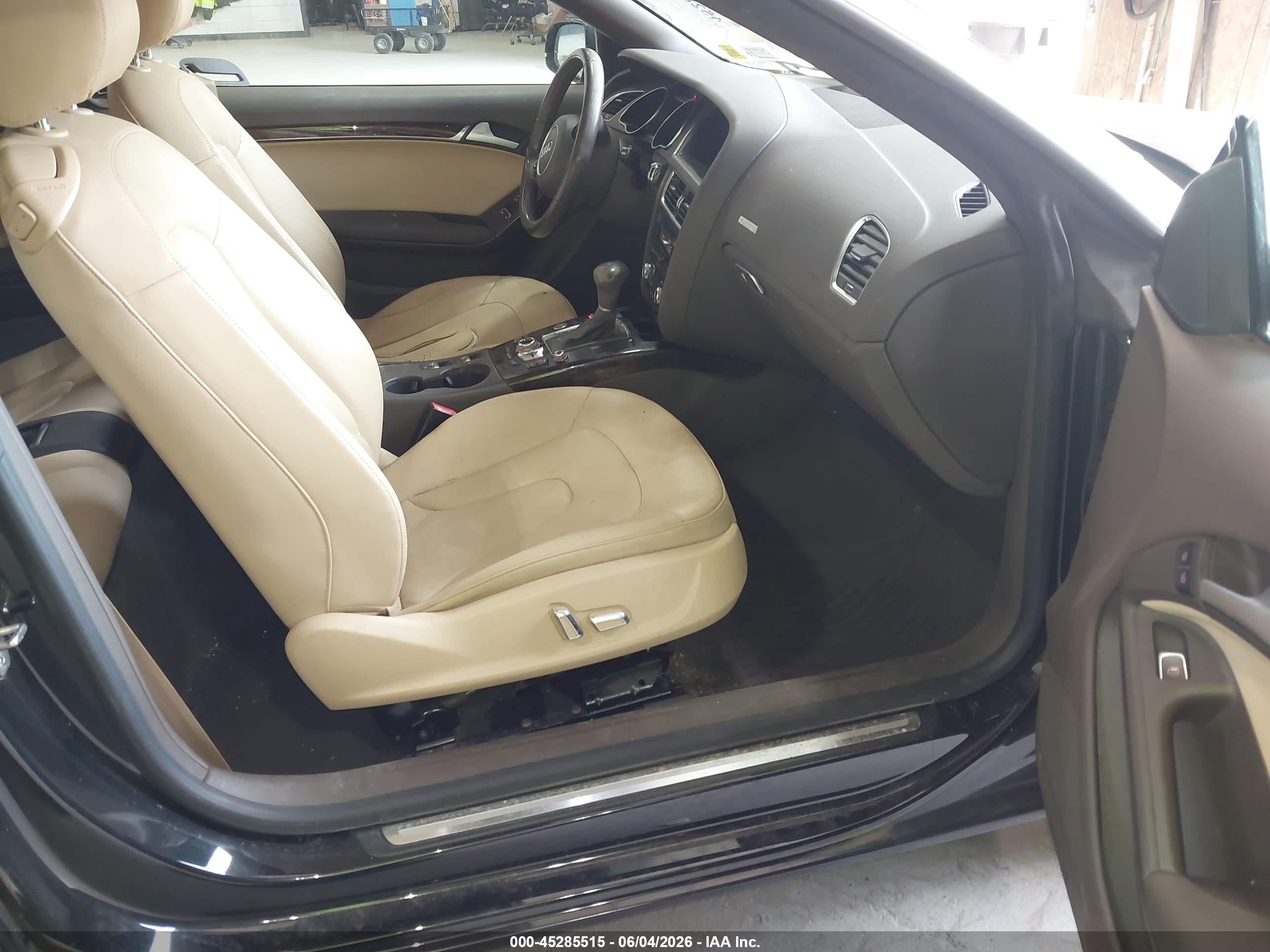 2014 Audi A5 2.0t Premium Black vin: WAULFAFH6EN014829