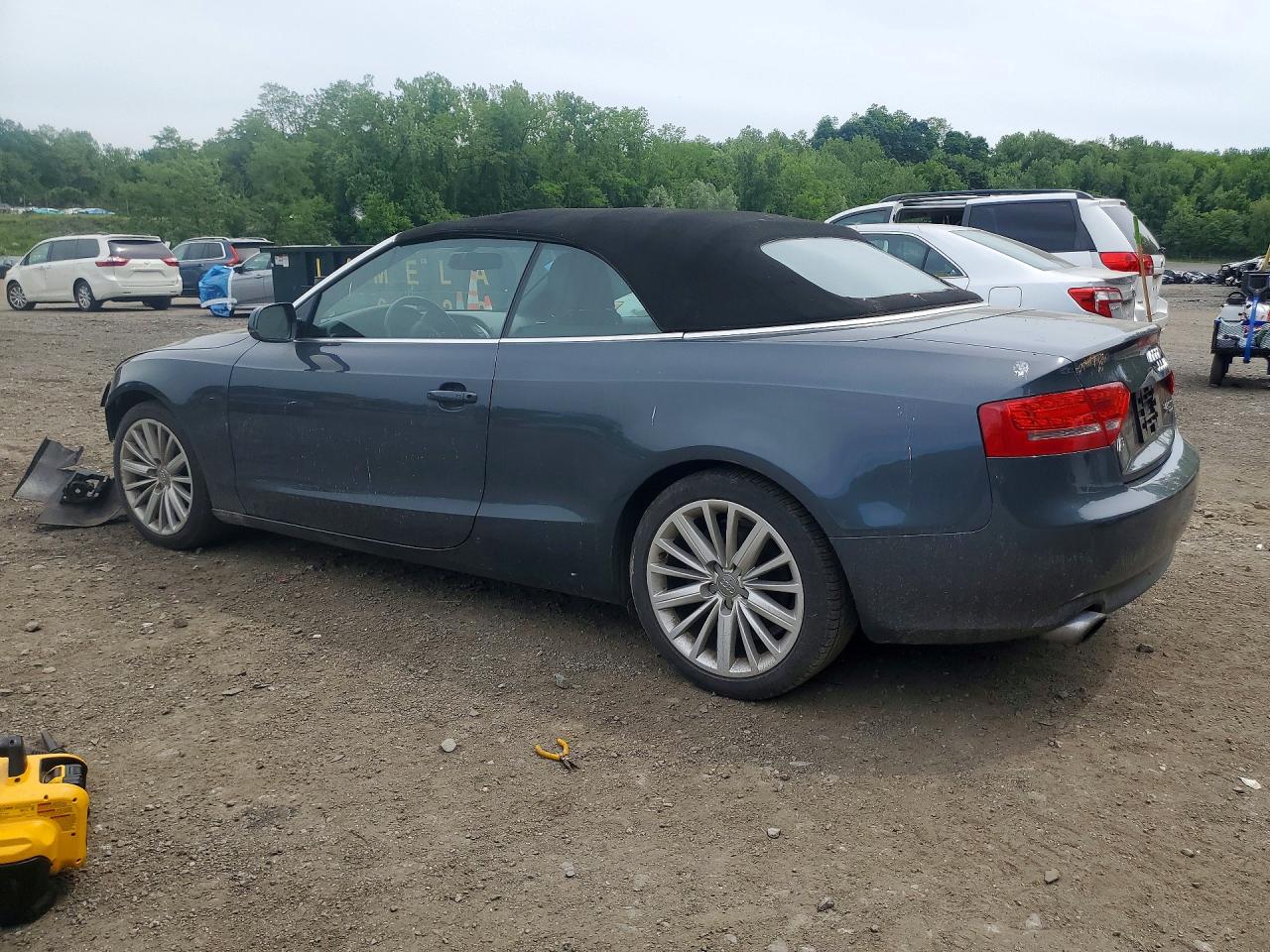 2010 Audi A5 Premium Plus Black vin: WAULFAFH8AN026071