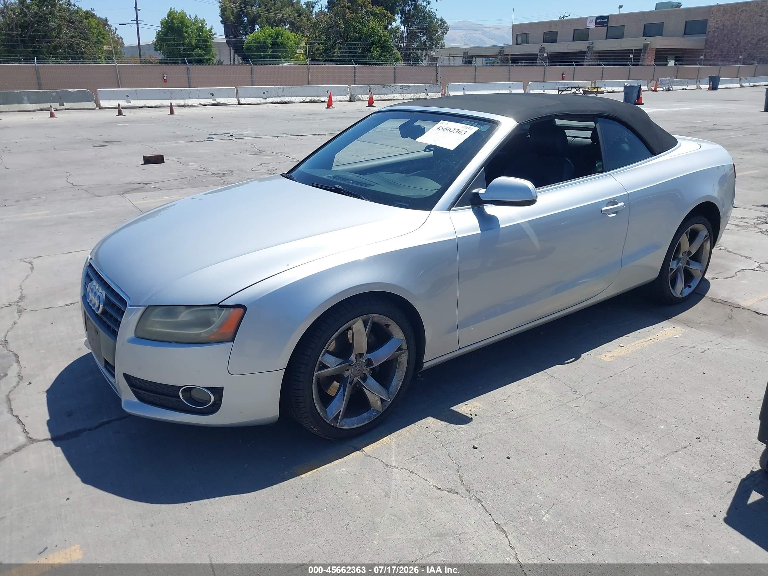 2012 Audi A5 2.0t Premium Gray vin: WAULFAFH8CN001027