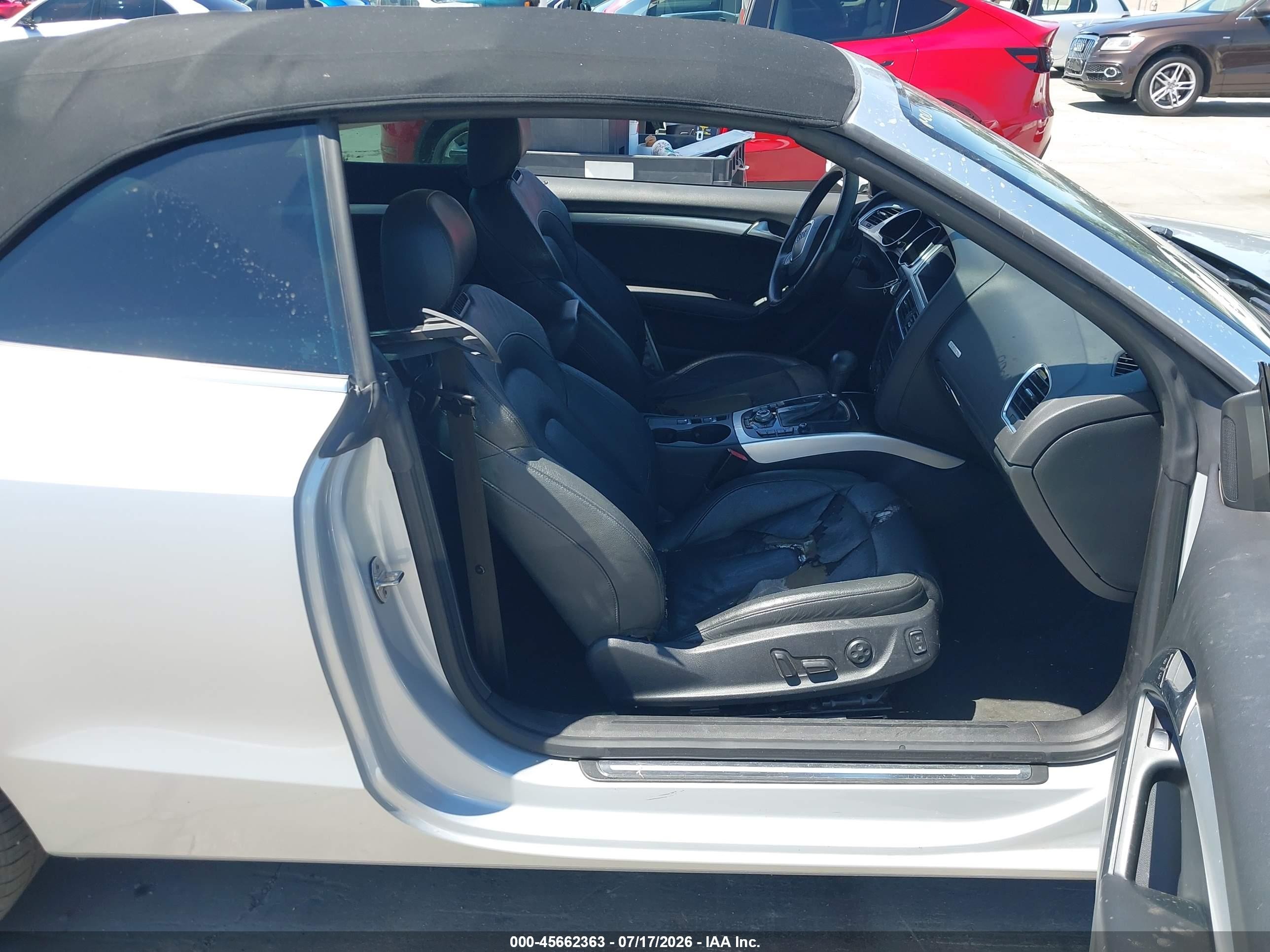 2012 Audi A5 2.0t Premium Gray vin: WAULFAFH8CN001027