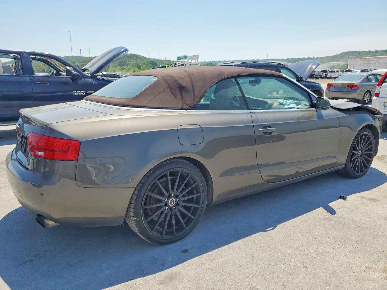 2014 Audi A5 Quattro Premium Plus Серый vin: WAULFAFH8EN003962