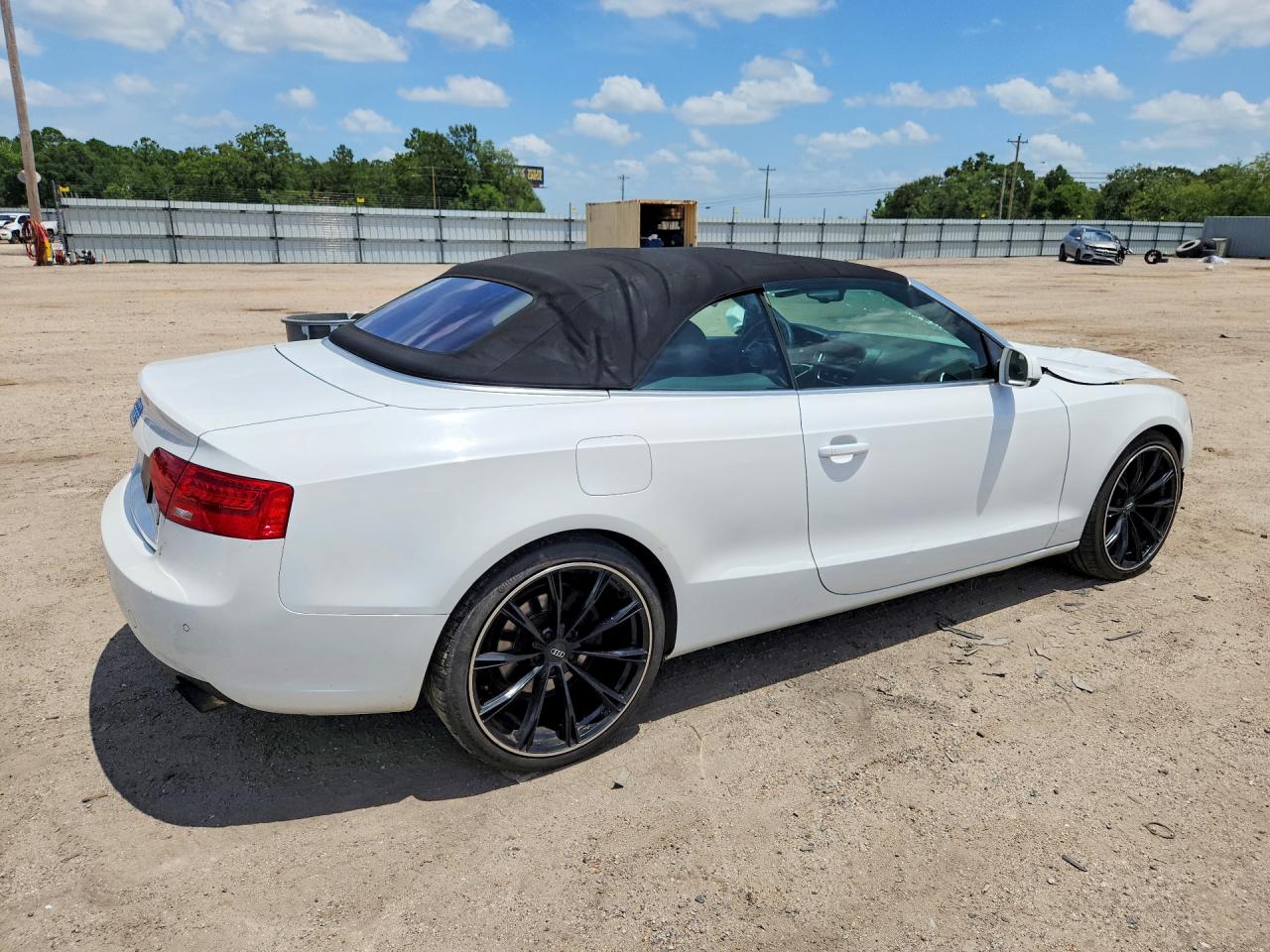 2014 Audi A5 Premium Plus White vin: WAULFAFH8EN014489