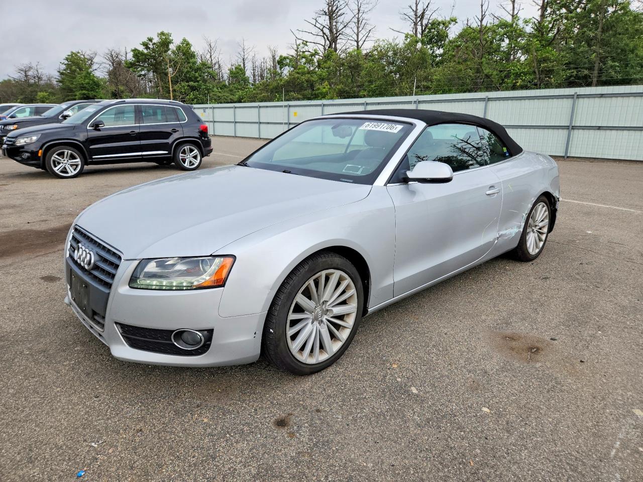 2011 Audi A5 Premium Plus Silver vin: WAULFAFH9BN001939