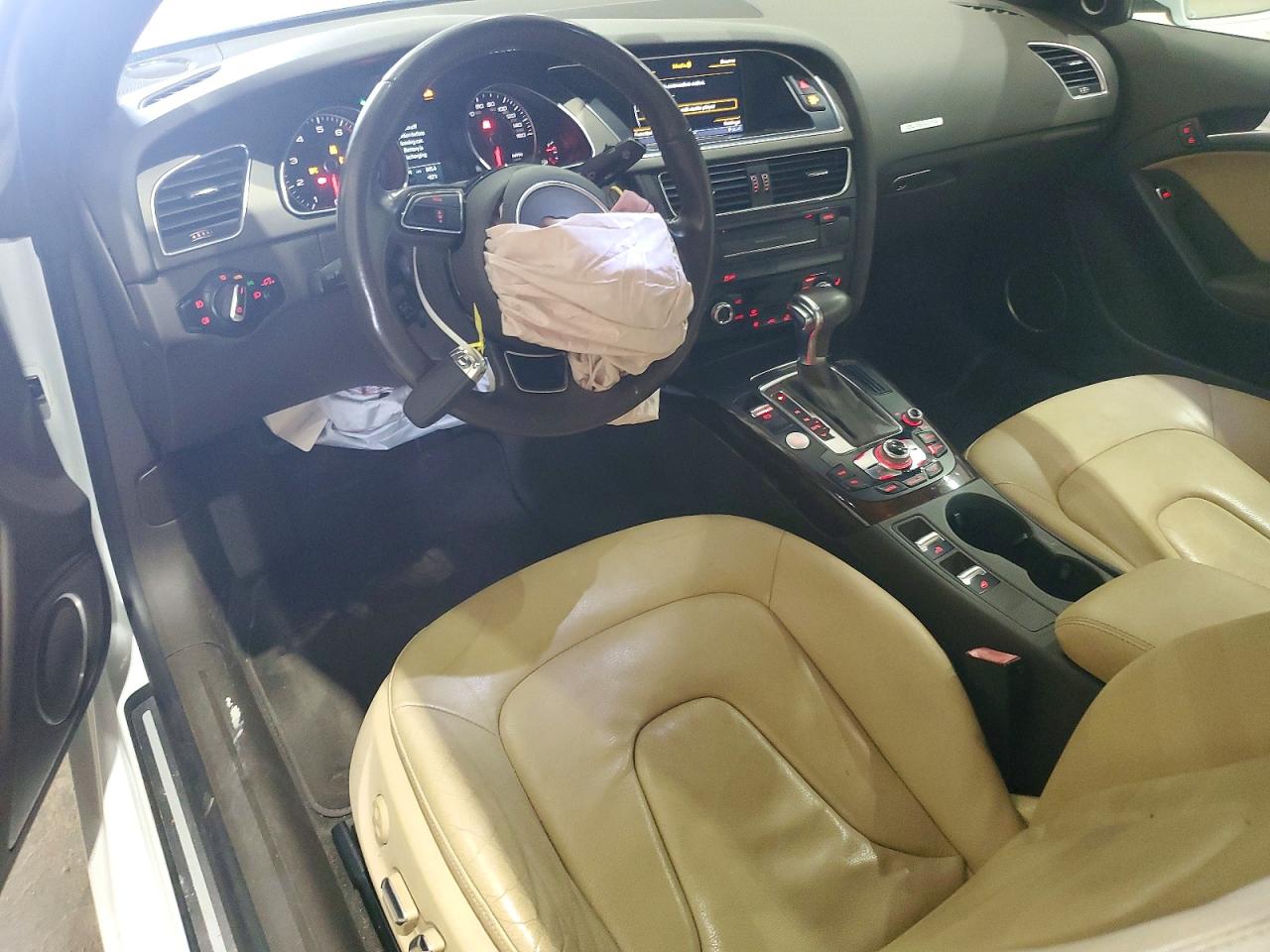 2014 Audi A5 Premium Plus White vin: WAULFAFH9EN014212