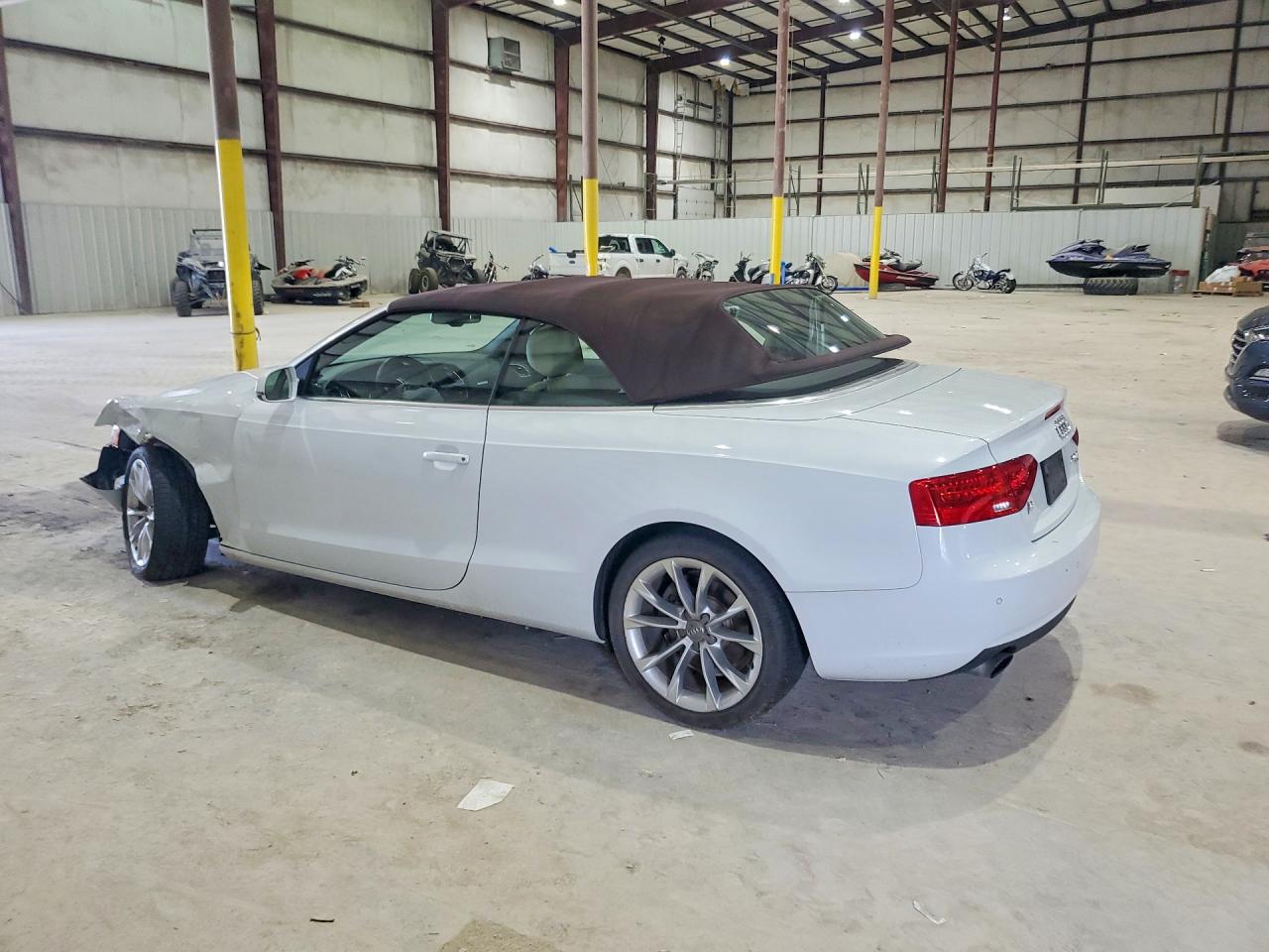 2014 Audi A5 Premium Plus White vin: WAULFAFH9EN014212
