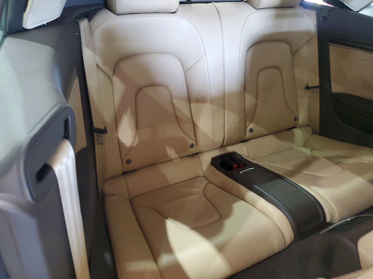 2014 Audi A5 Premium Plus White vin: WAULFAFH9EN014212