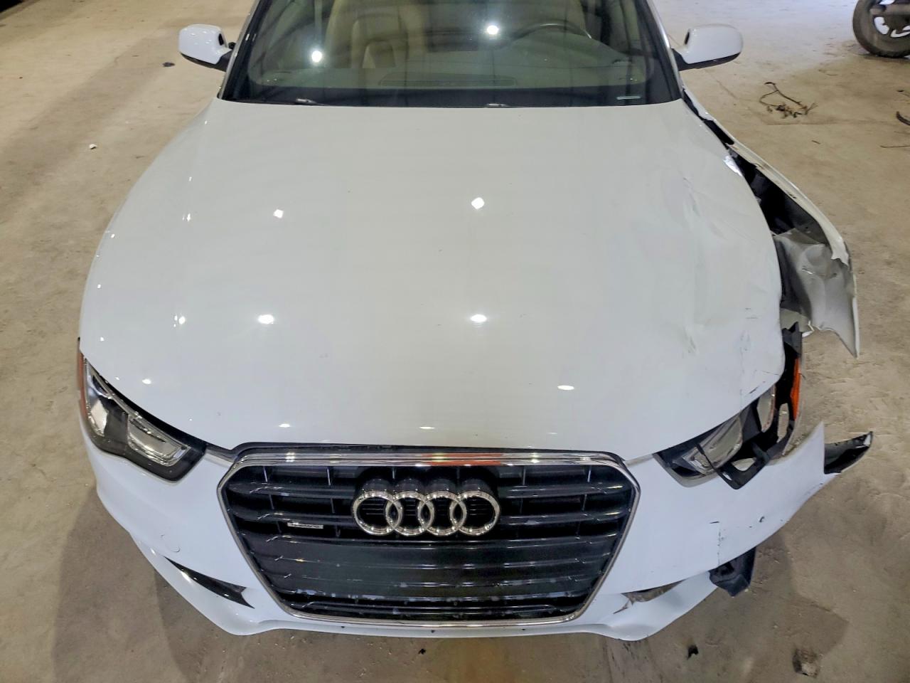 2014 Audi A5 Premium Plus White vin: WAULFAFH9EN014212