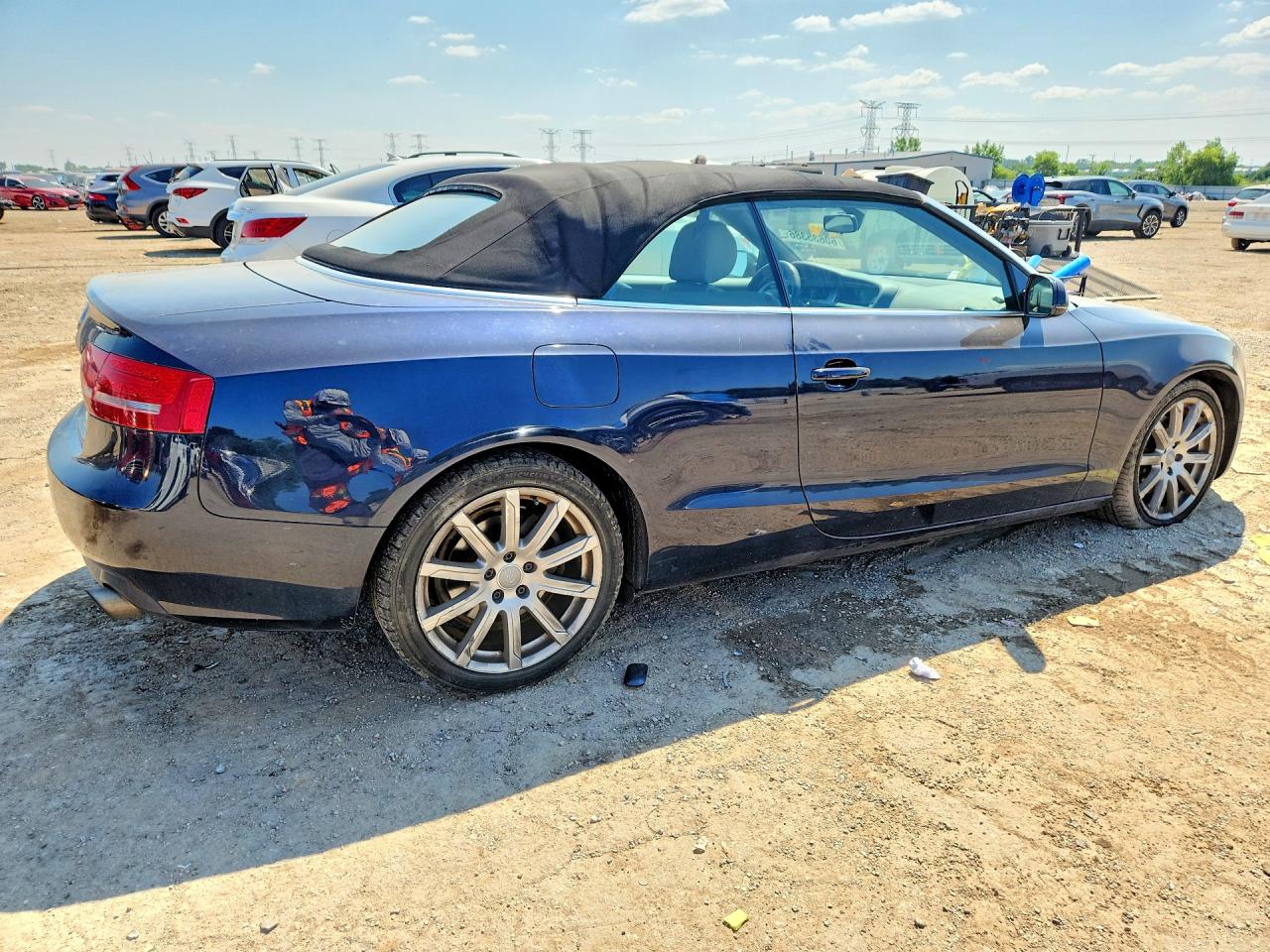 2010 Audi A5 Premium Plus Черный vin: WAULFAFHXAN012477
