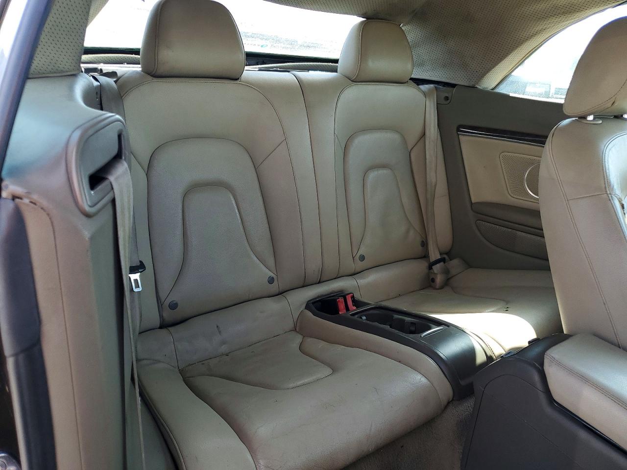 2011 Audi A5 Premium Plus Brown vin: WAULFAFHXBN003599