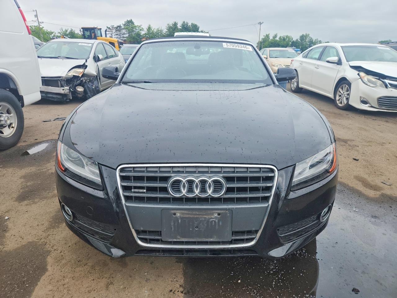 2011 Audi A5 Premium Plus Черный vin: WAULFAFHXBN015056