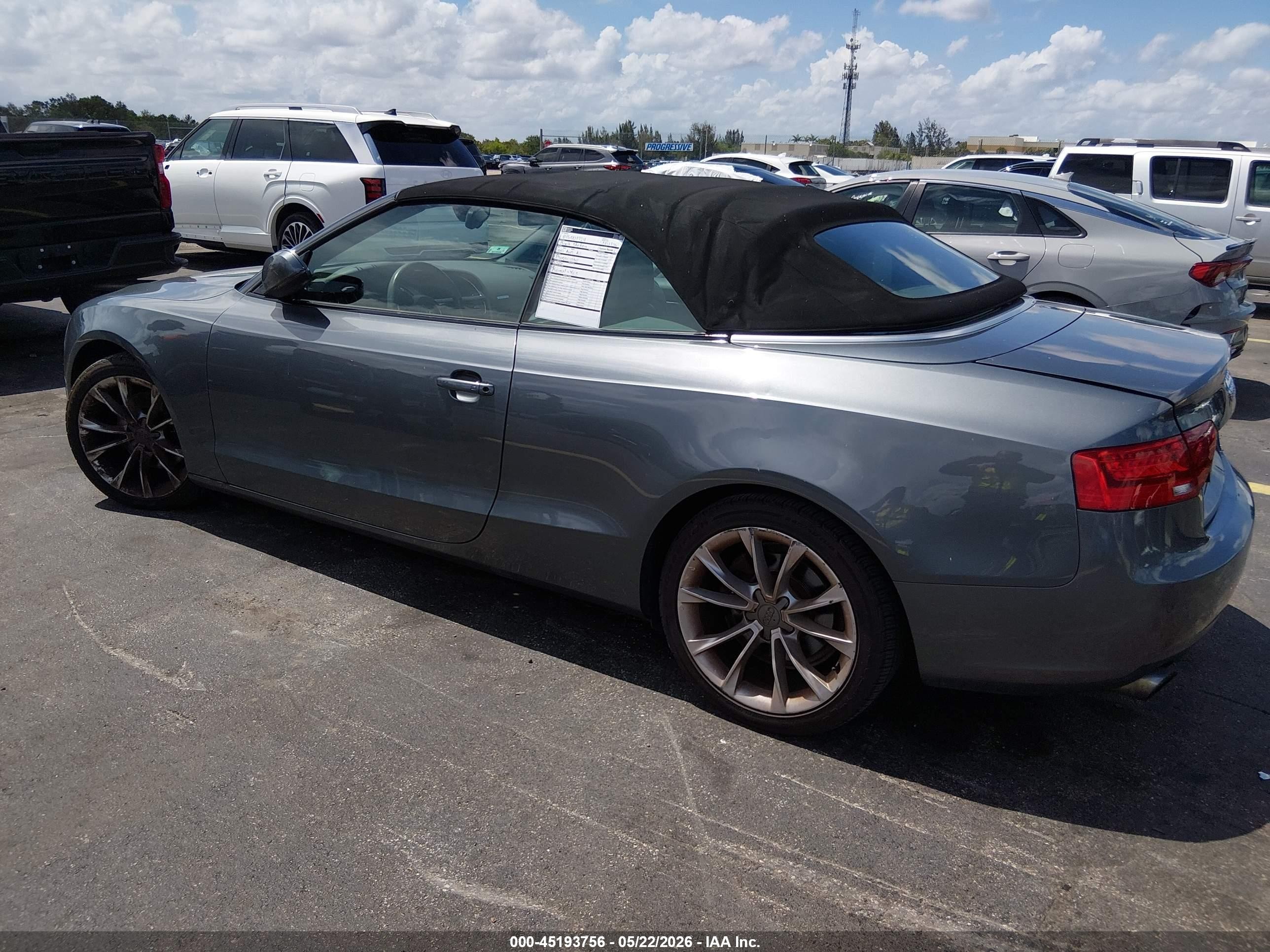 2013 Audi A5 2.0t Premium Gray vin: WAULFAFHXDN013178