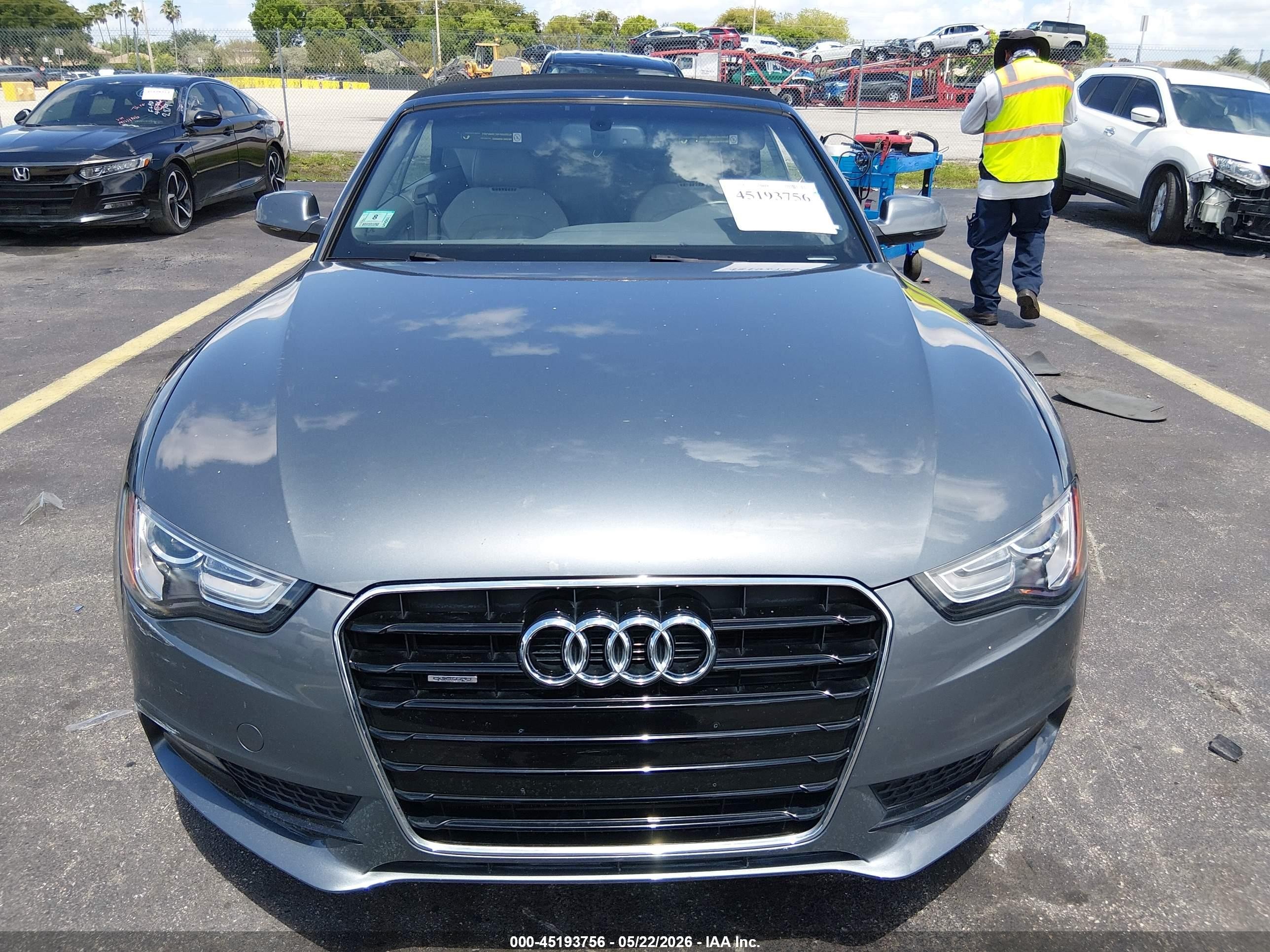 2013 Audi A5 2.0t Premium Gray vin: WAULFAFHXDN013178