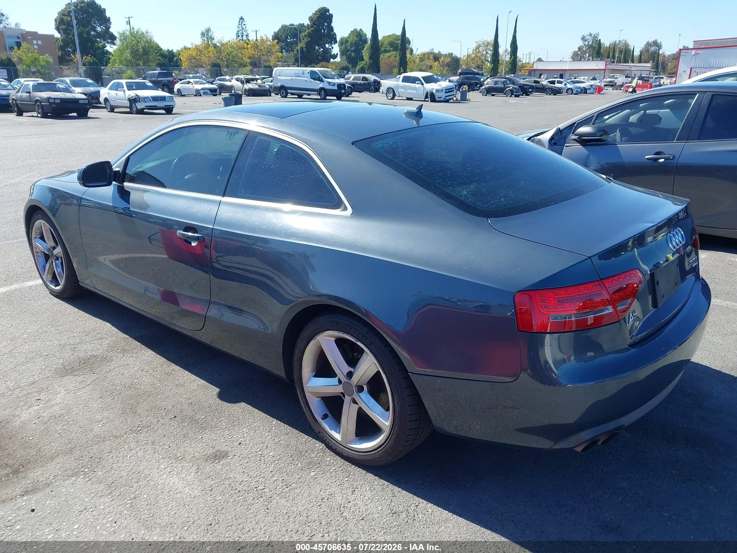 2010 Audi A5 2.0t Premium Gray vin: WAULFAFR0AA003237