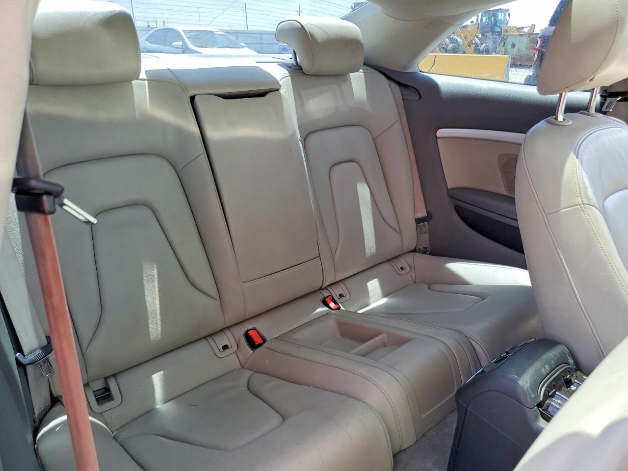2011 Audi A5 Premium Plus Charcoal vin: WAULFAFR0BA071877