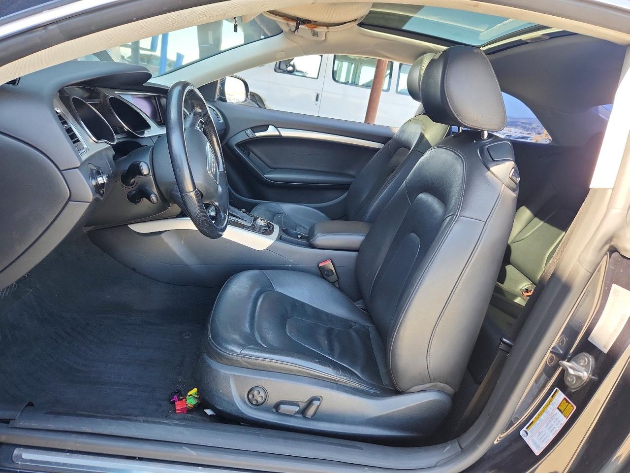 2012 Audi A5 Premium Plus Угольный vin: WAULFAFR0CA006433