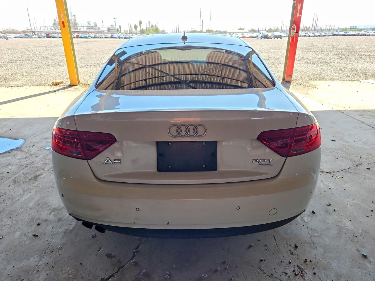 2013 Audi A5 Premium Plus Белый vin: WAULFAFR0DA064883