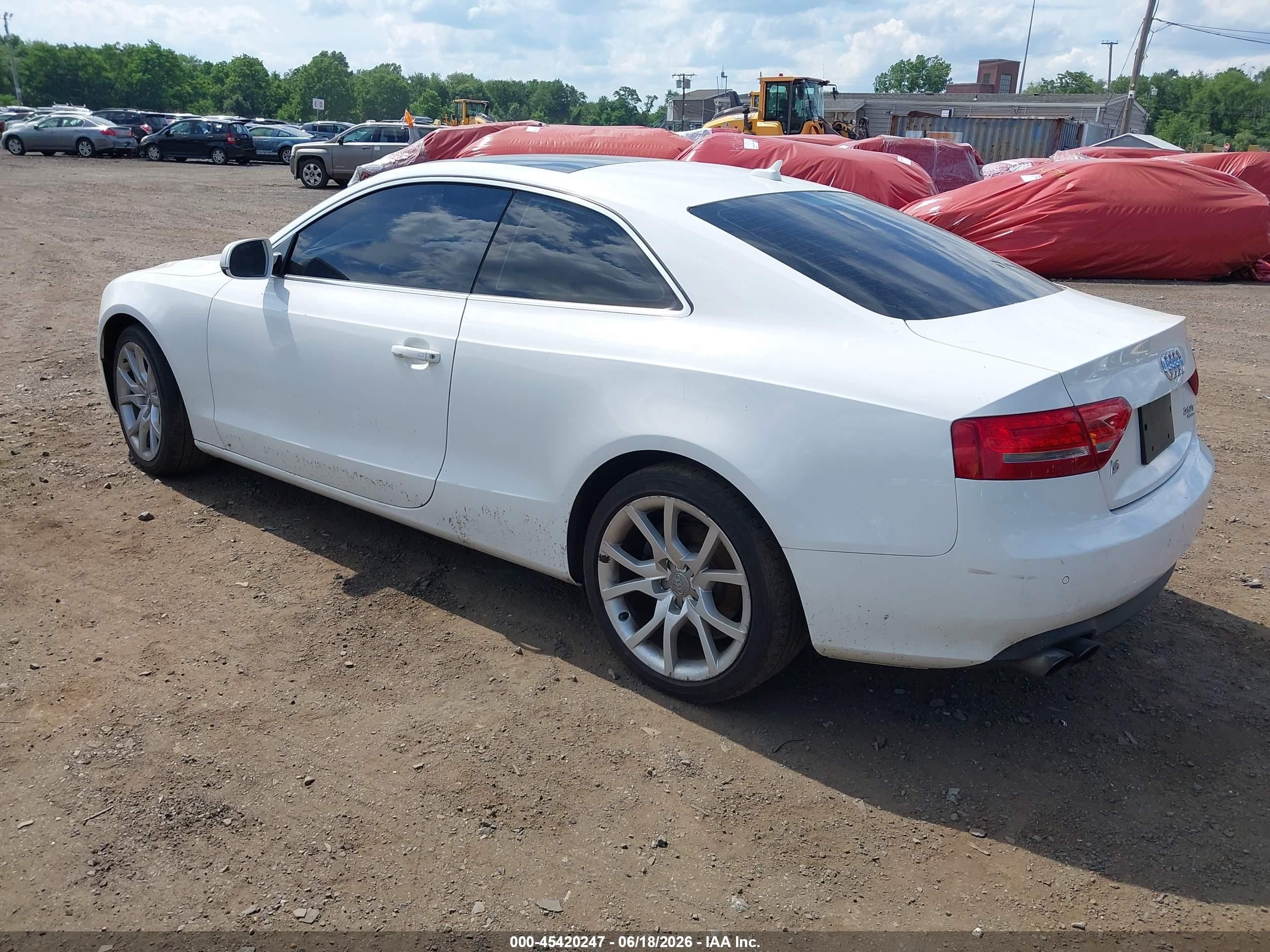 2012 Audi A5 2.0t Premium White vin: WAULFAFR1CA016436