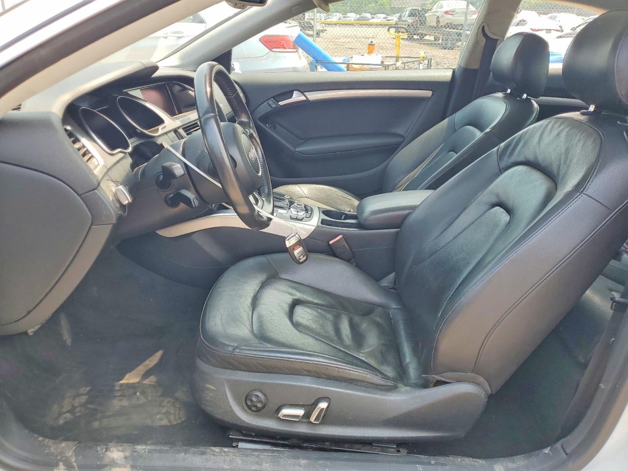 2013 Audi A5 Premium Plus White vin: WAULFAFR1DA045906