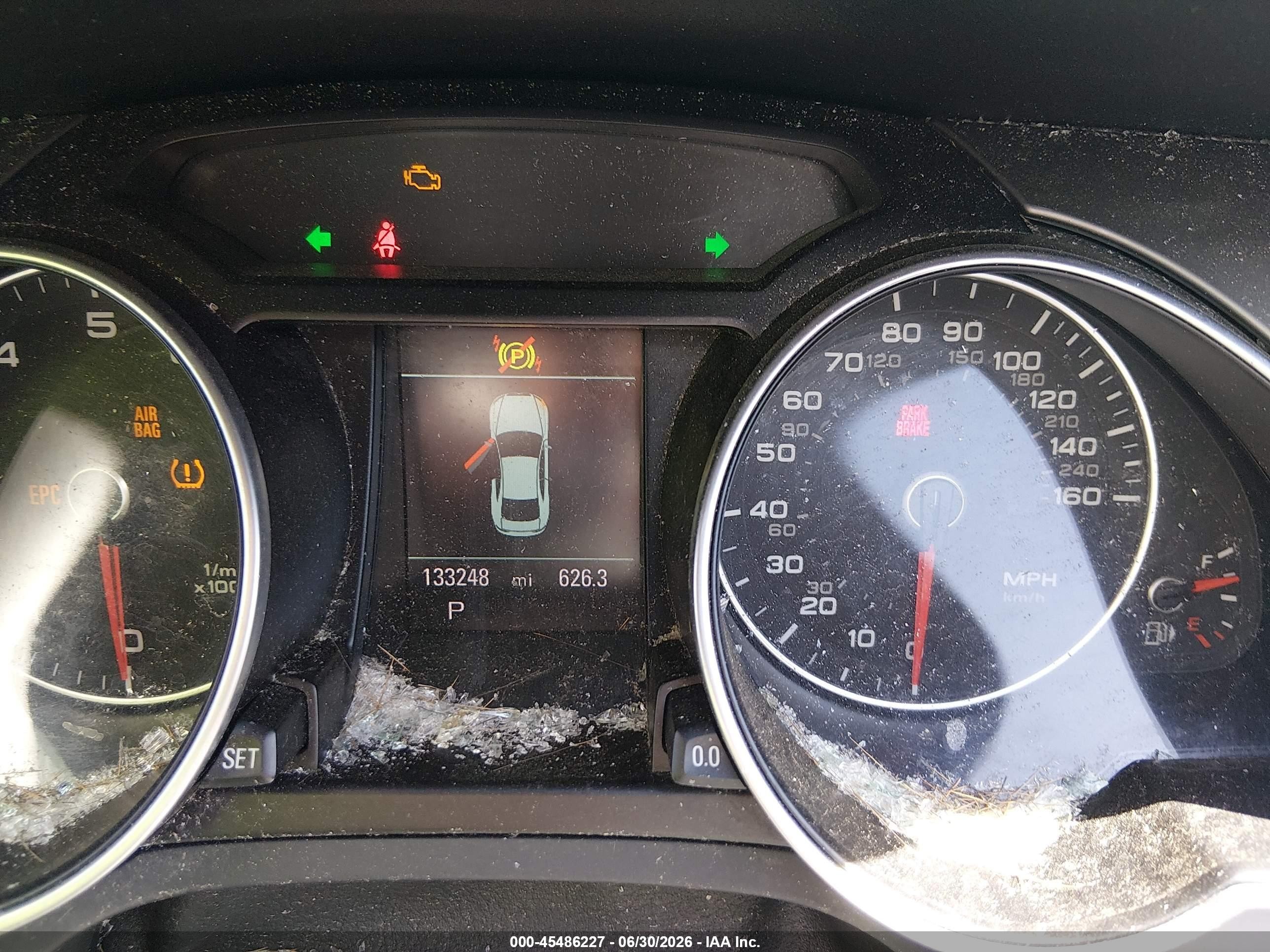 2013 Audi A5 2.0t Premium White vin: WAULFAFR1DA064343