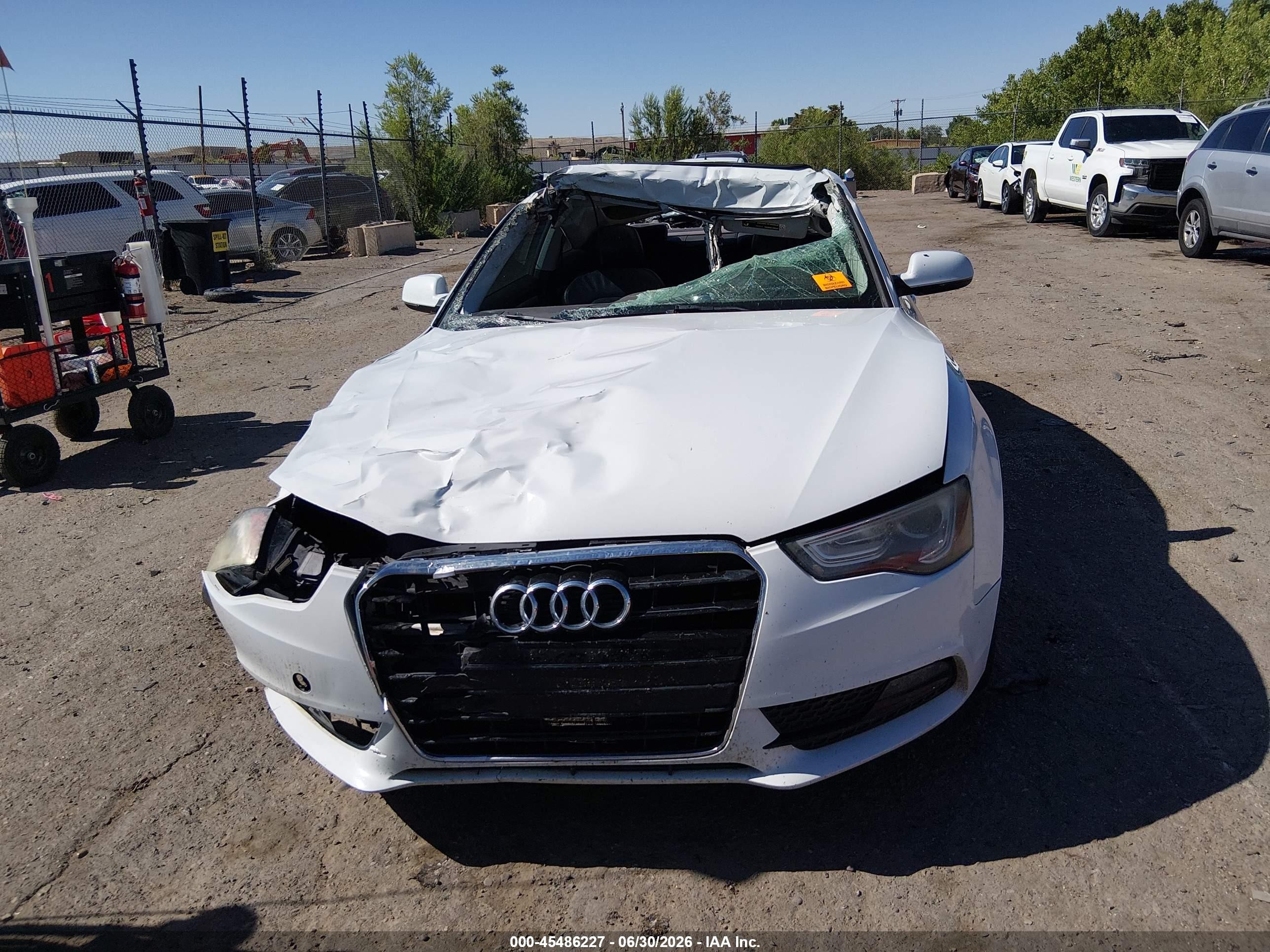 2013 Audi A5 2.0t Premium White vin: WAULFAFR1DA064343