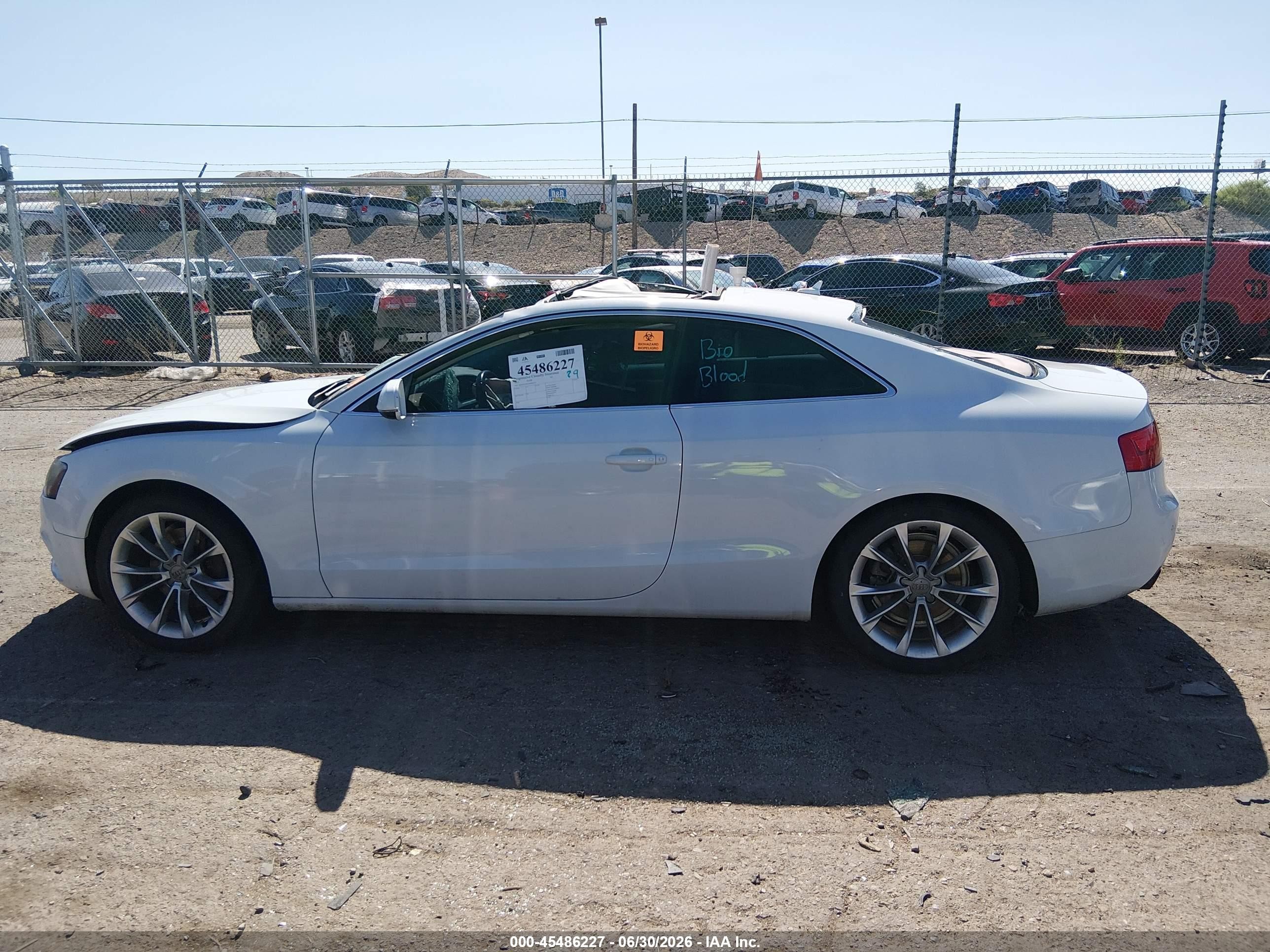 2013 Audi A5 2.0t Premium White vin: WAULFAFR1DA064343