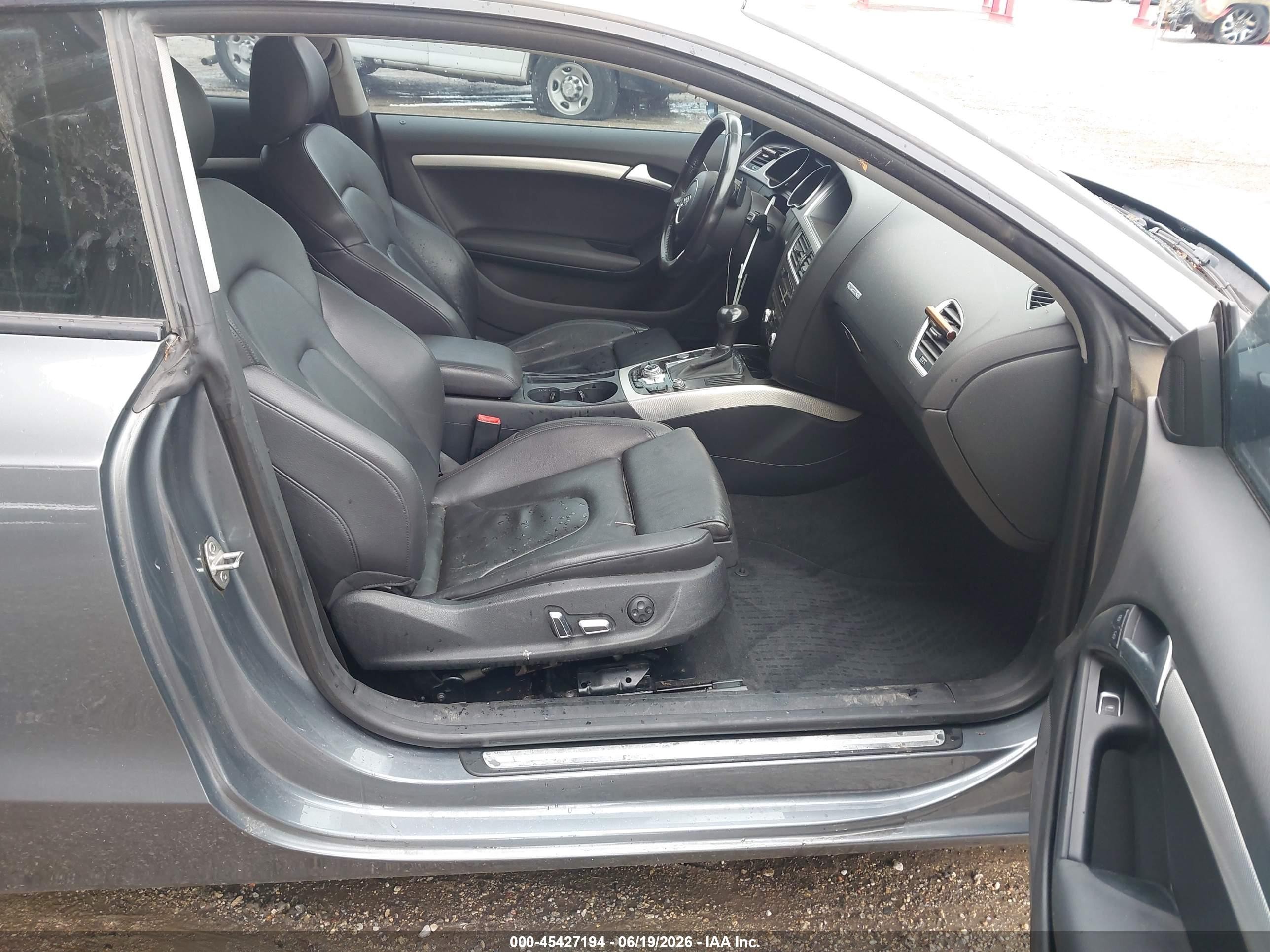 2014 Audi A5 2.0t Premium Gray vin: WAULFAFR1EA033949