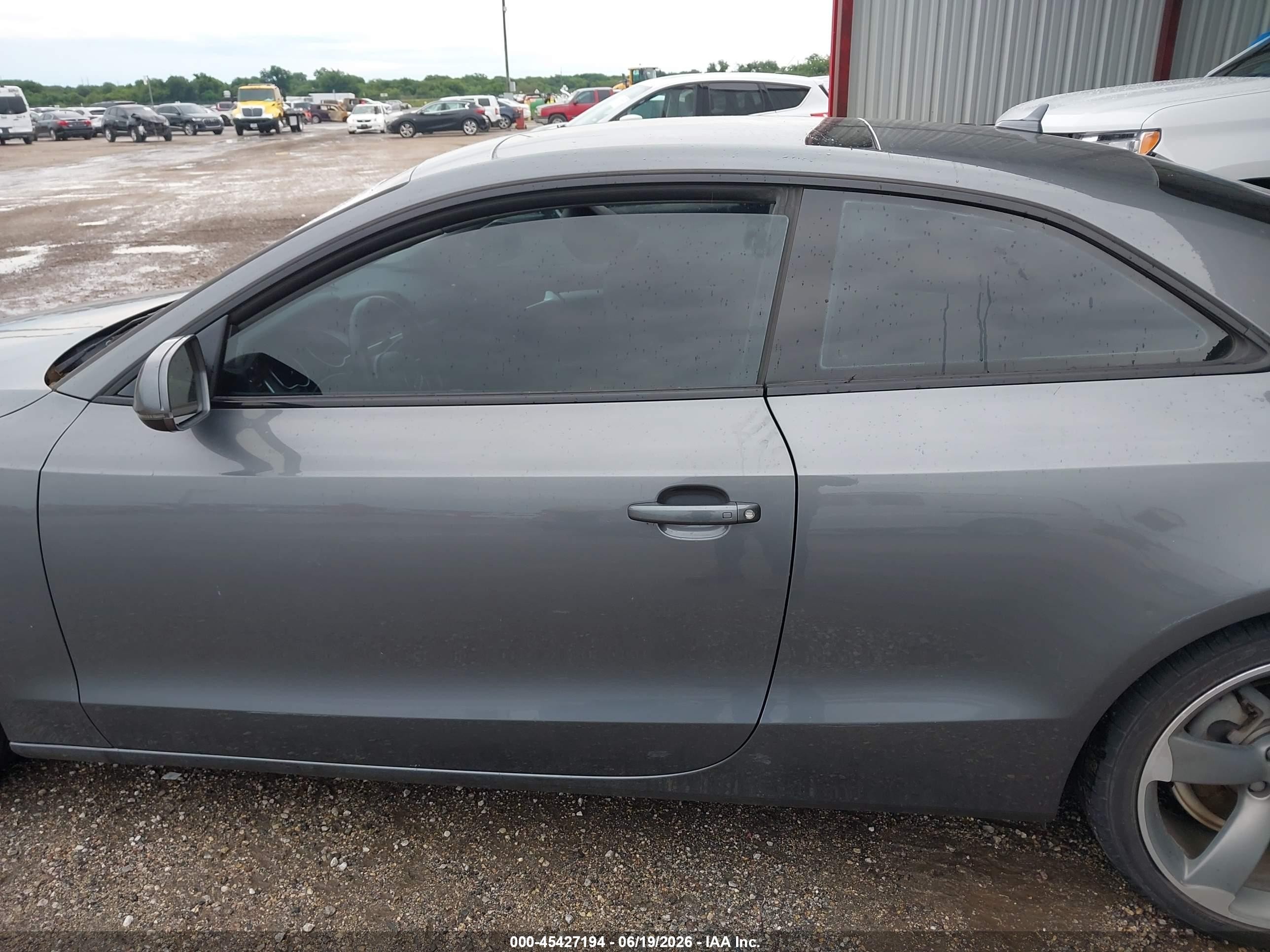 2014 Audi A5 2.0t Premium Gray vin: WAULFAFR1EA033949