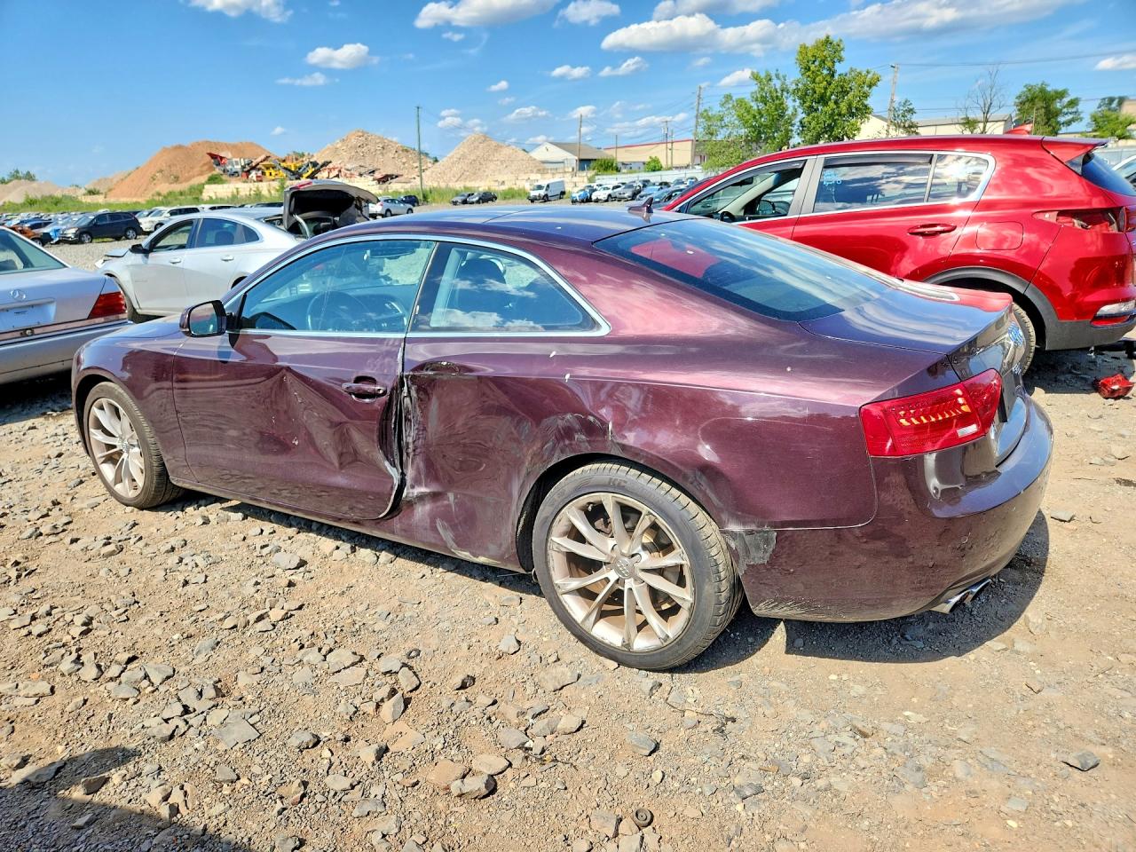 2014 Audi A5 Premium Plus Burgundy vin: WAULFAFR1EA071777