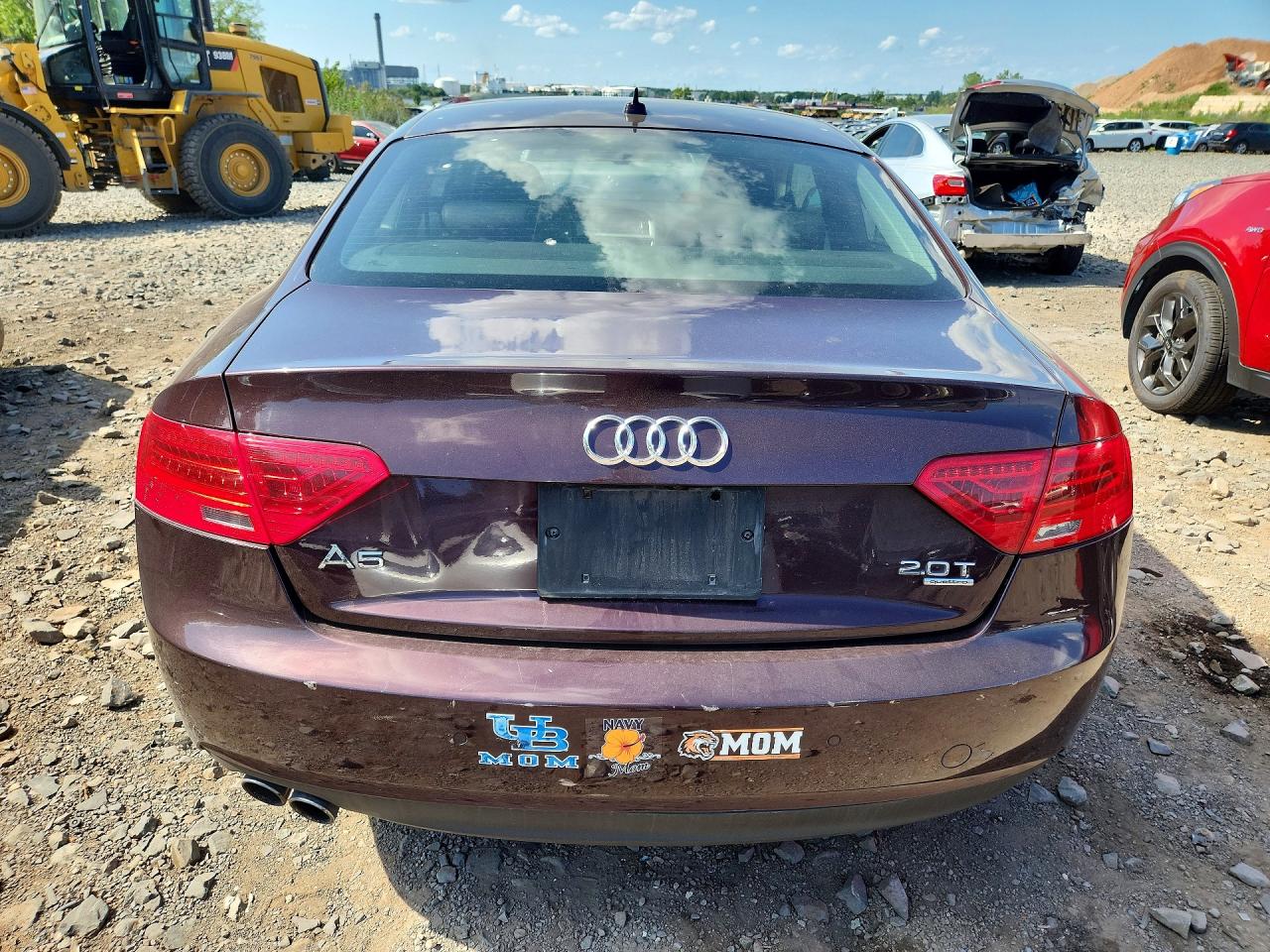 2014 Audi A5 Premium Plus Burgundy vin: WAULFAFR1EA071777
