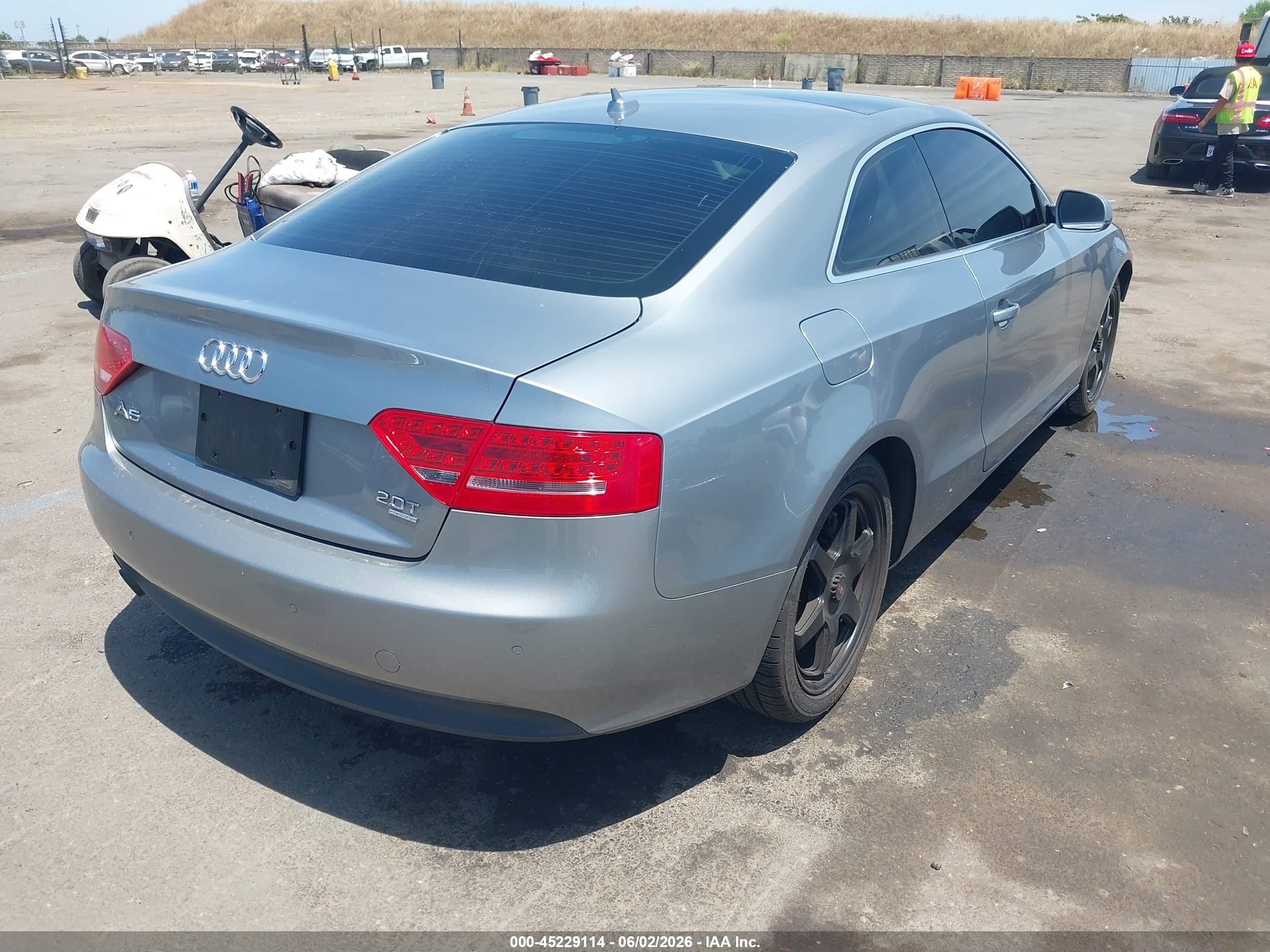 2011 Audi A5 2.0t Premium Silver vin: WAULFAFR2BA014807