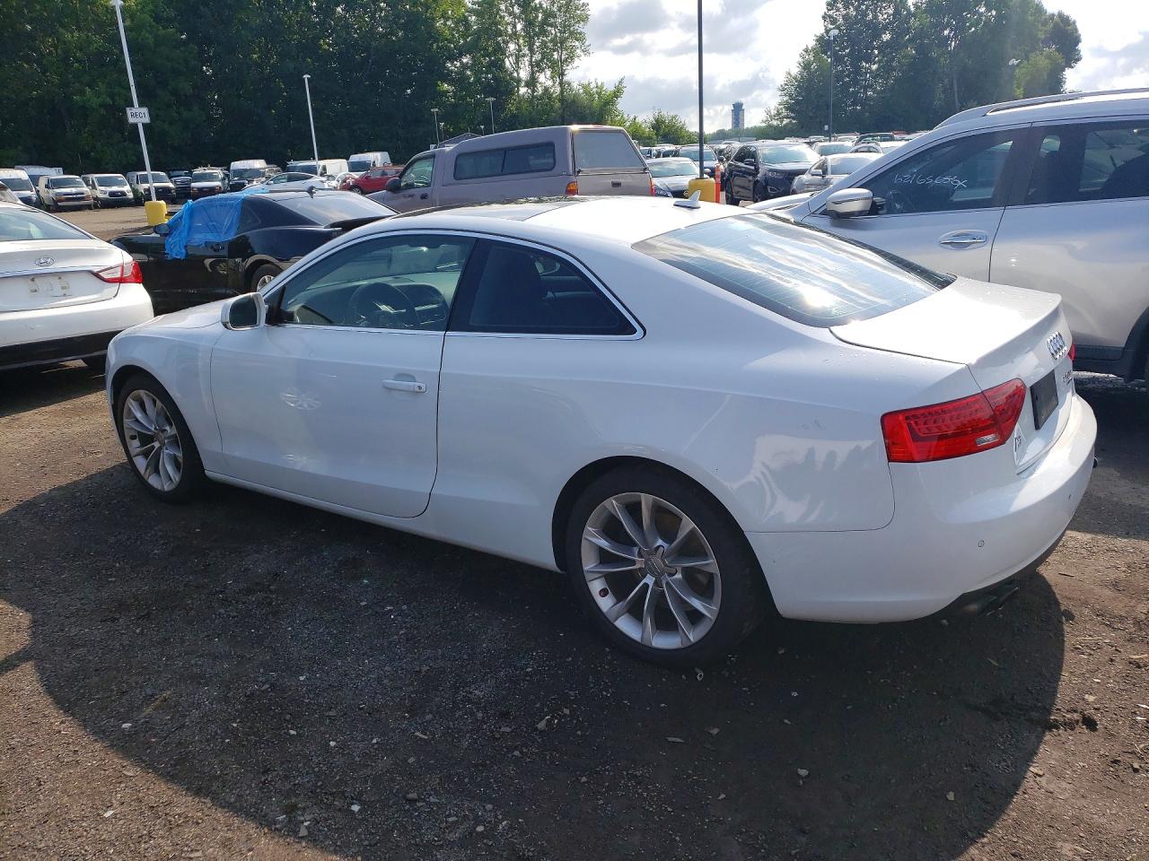 2013 Audi A5 Premium Plus White vin: WAULFAFR2DA053495