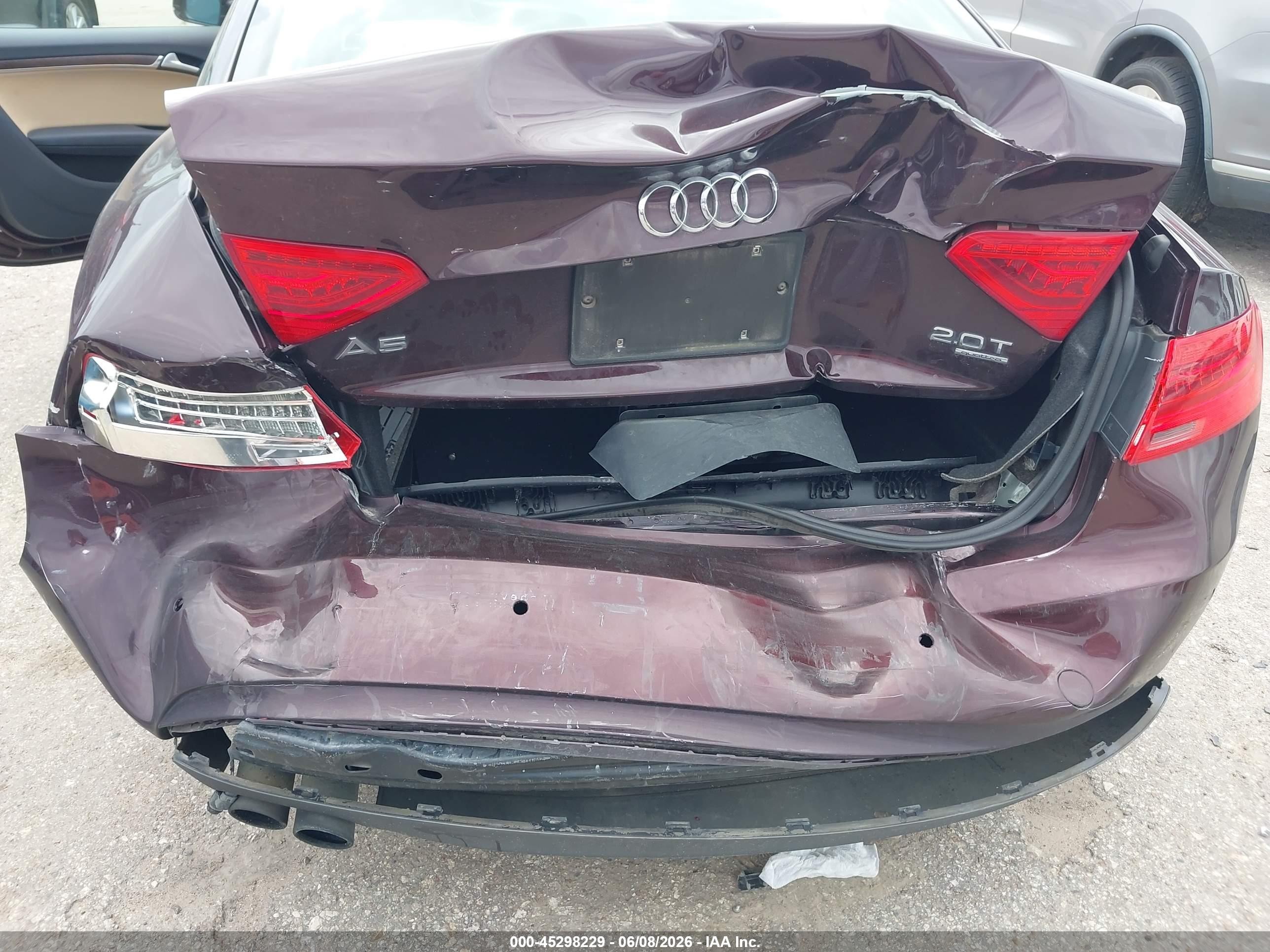 2014 Audi A5 2.0t Premium Purple vin: WAULFAFR2EA057242