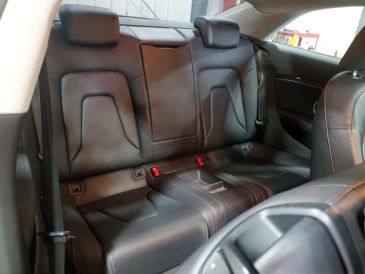 2012 Audi A5 Premium Plus Черный vin: WAULFAFR3CA002456