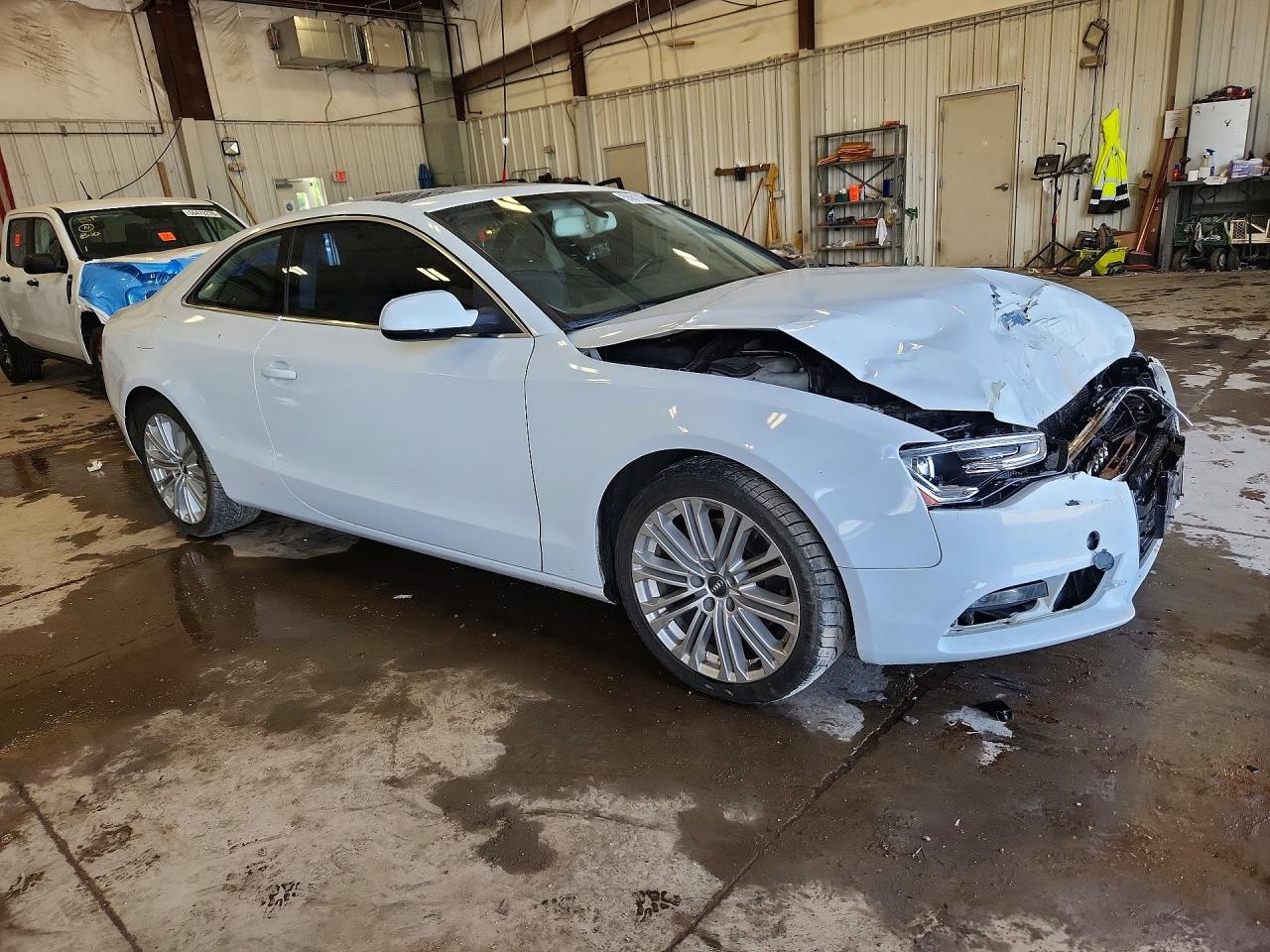 2013 Audi A5 Premium Plus White vin: WAULFAFR3DA054042