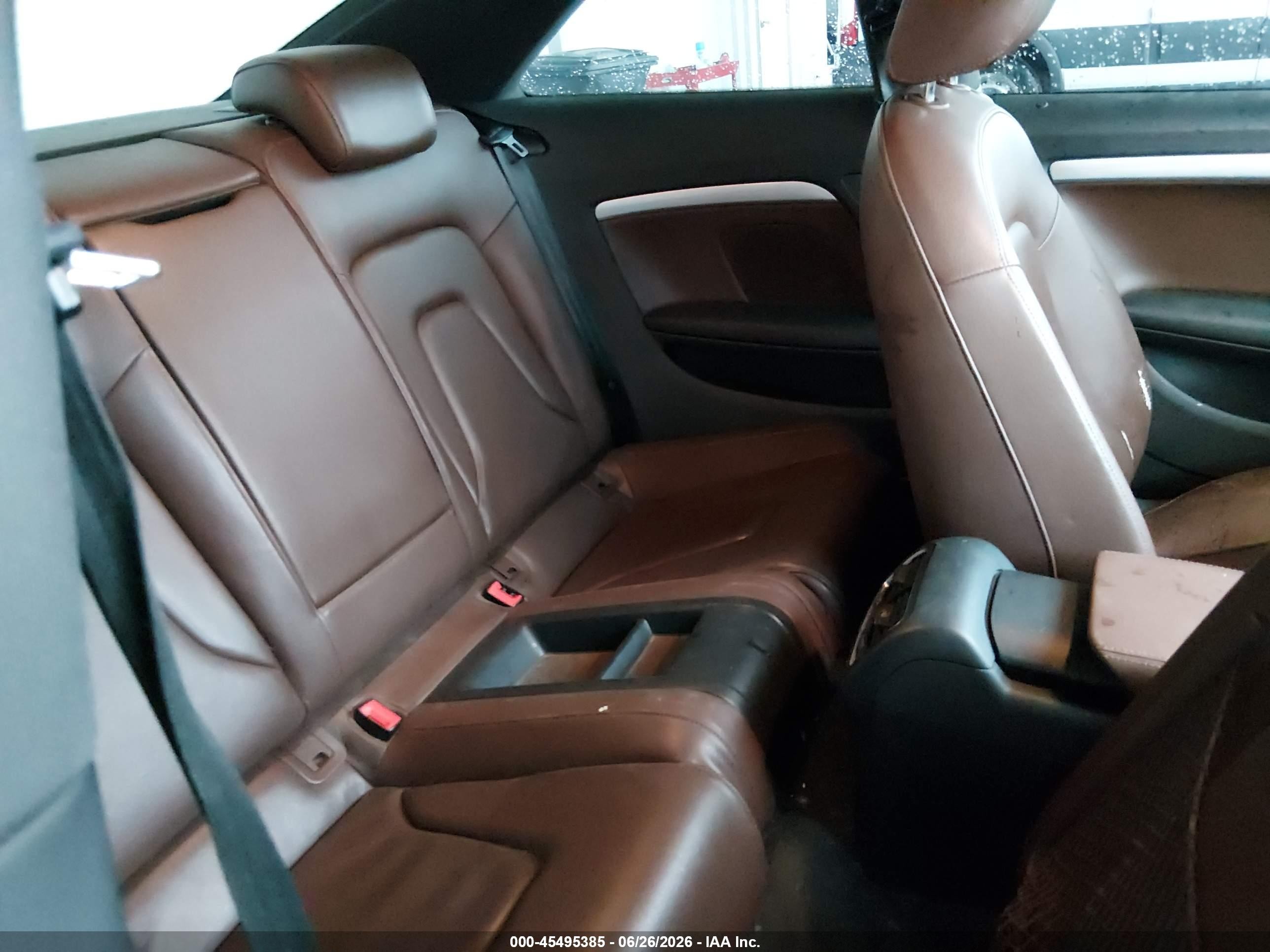 2014 Audi A5 2.0t Premium White vin: WAULFAFR3EA013718