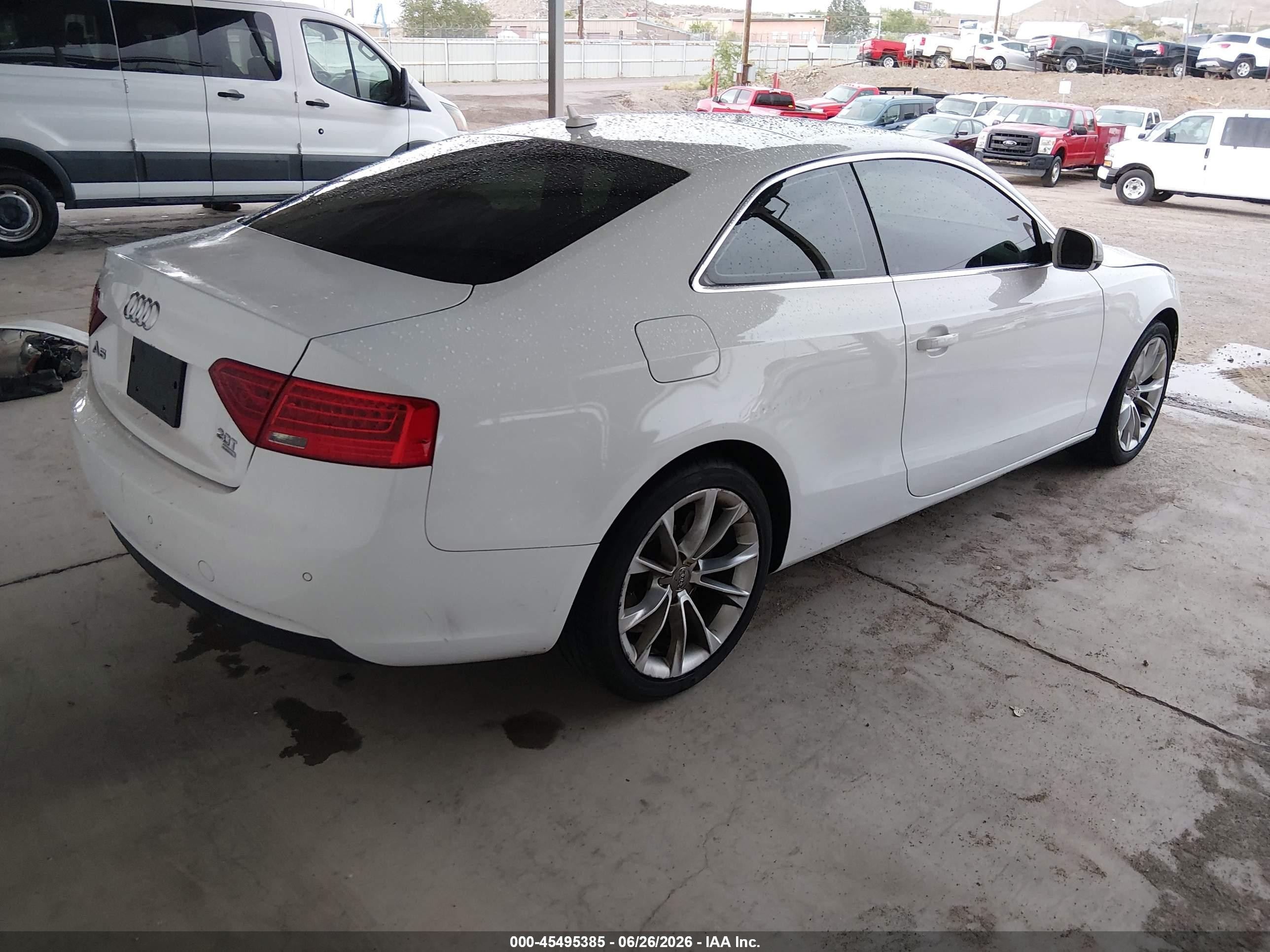 2014 Audi A5 2.0t Premium White vin: WAULFAFR3EA013718