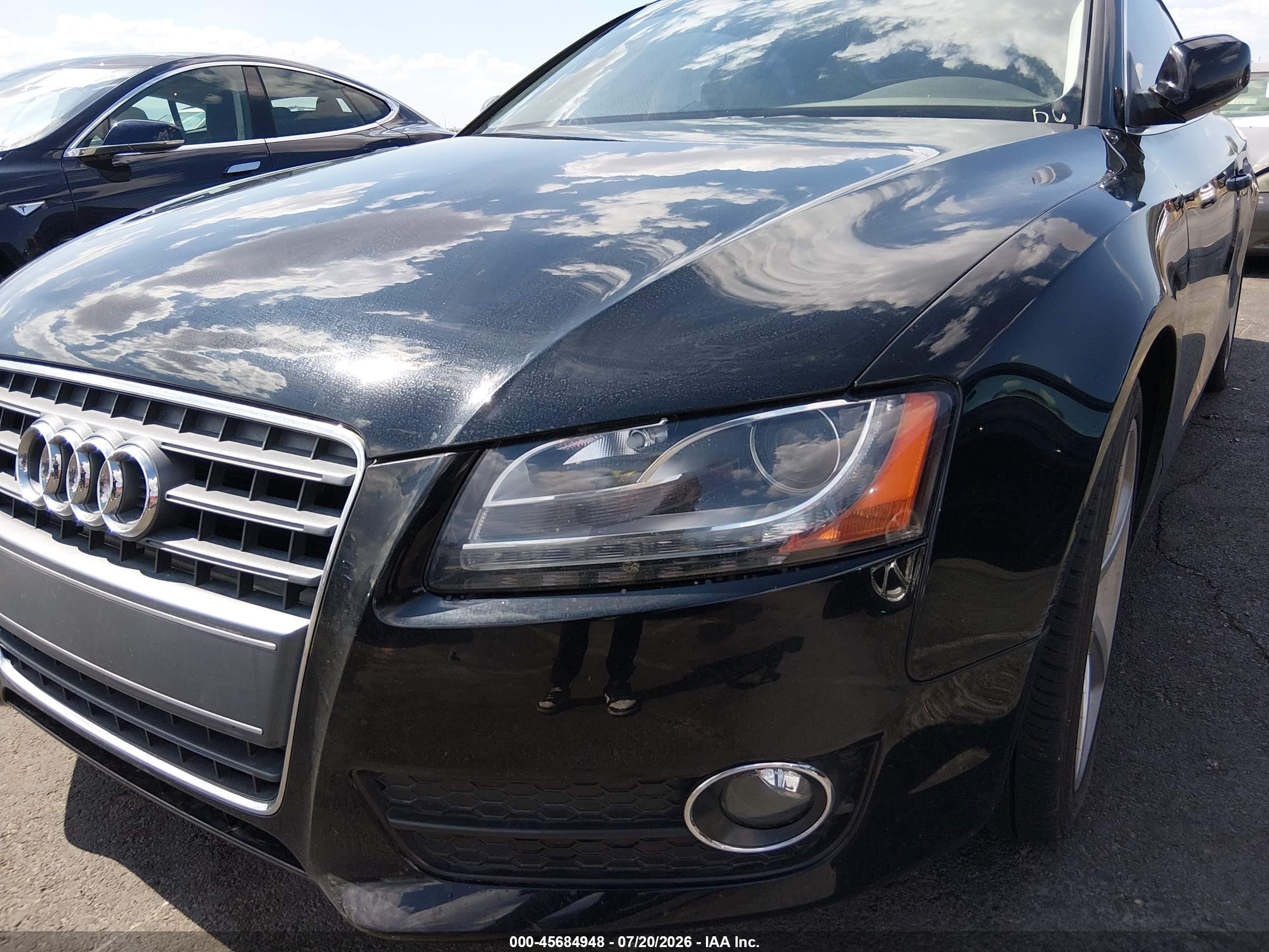 2010 Audi A5 2.0t Premium Черный vin: WAULFAFR4AA044485