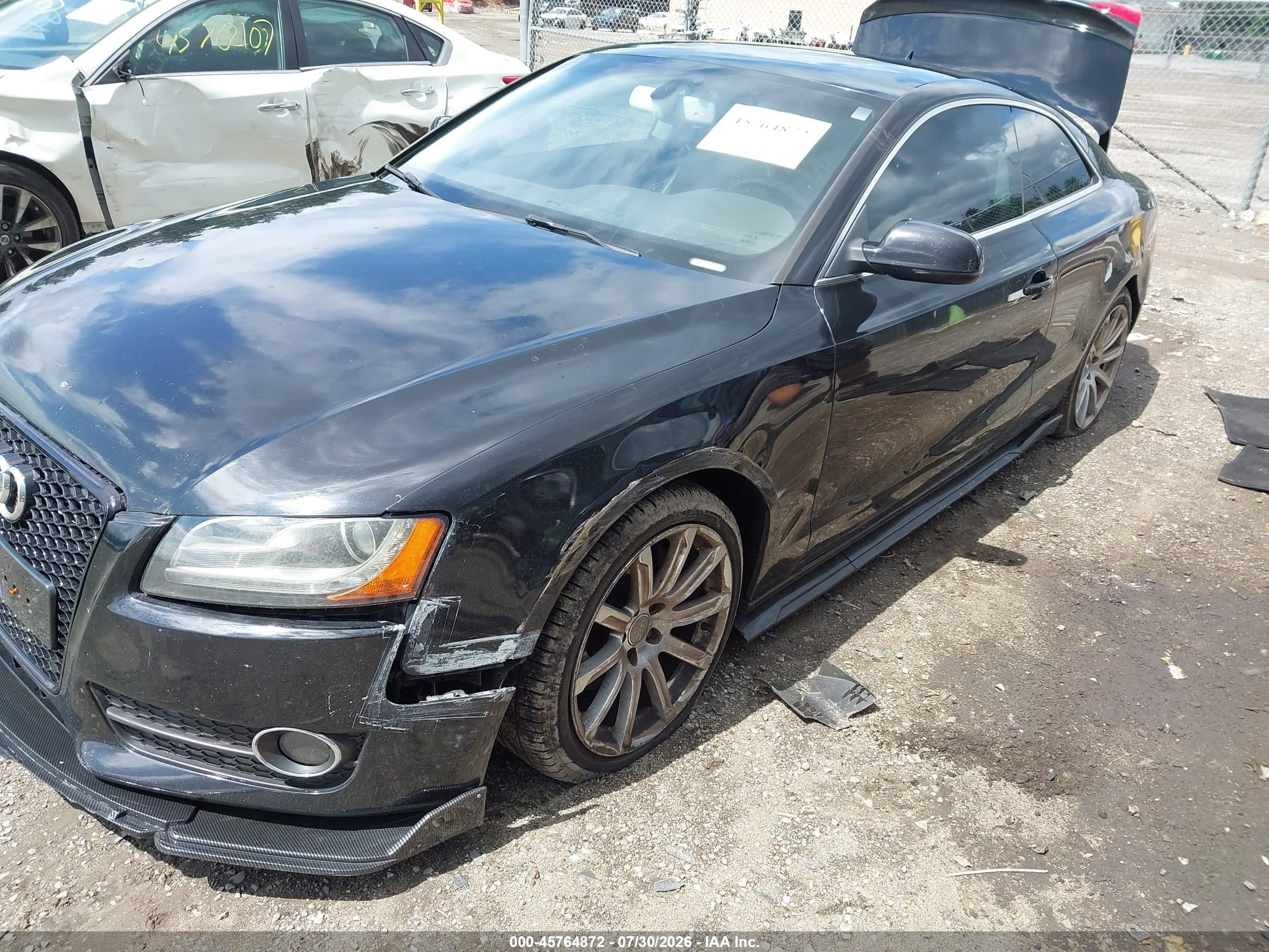 2011 Audi A5 2.0t Premium Черный vin: WAULFAFR4BA081733