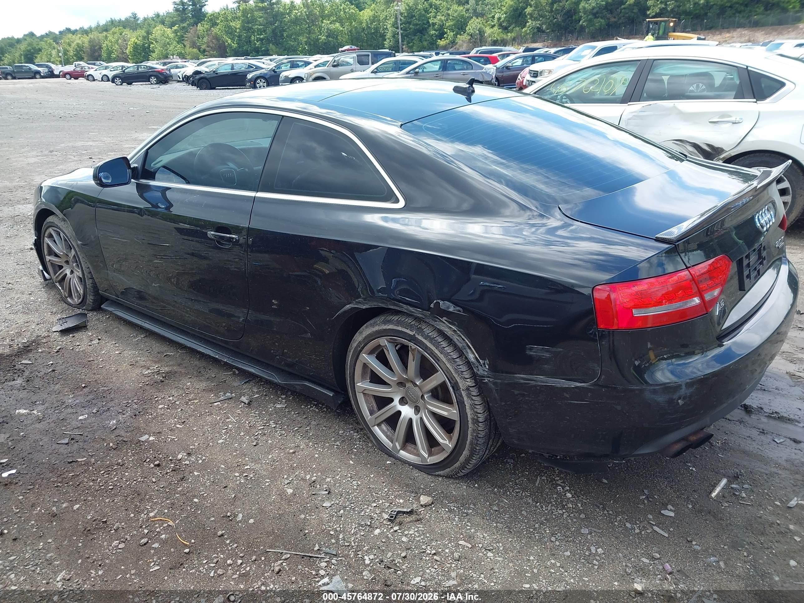 2011 Audi A5 2.0t Premium Черный vin: WAULFAFR4BA081733